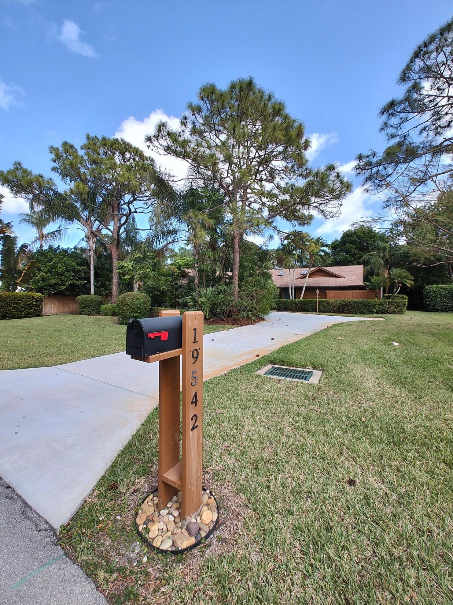 19542 Red Gum Trl, Jupiter FL  33458-2473 exterior