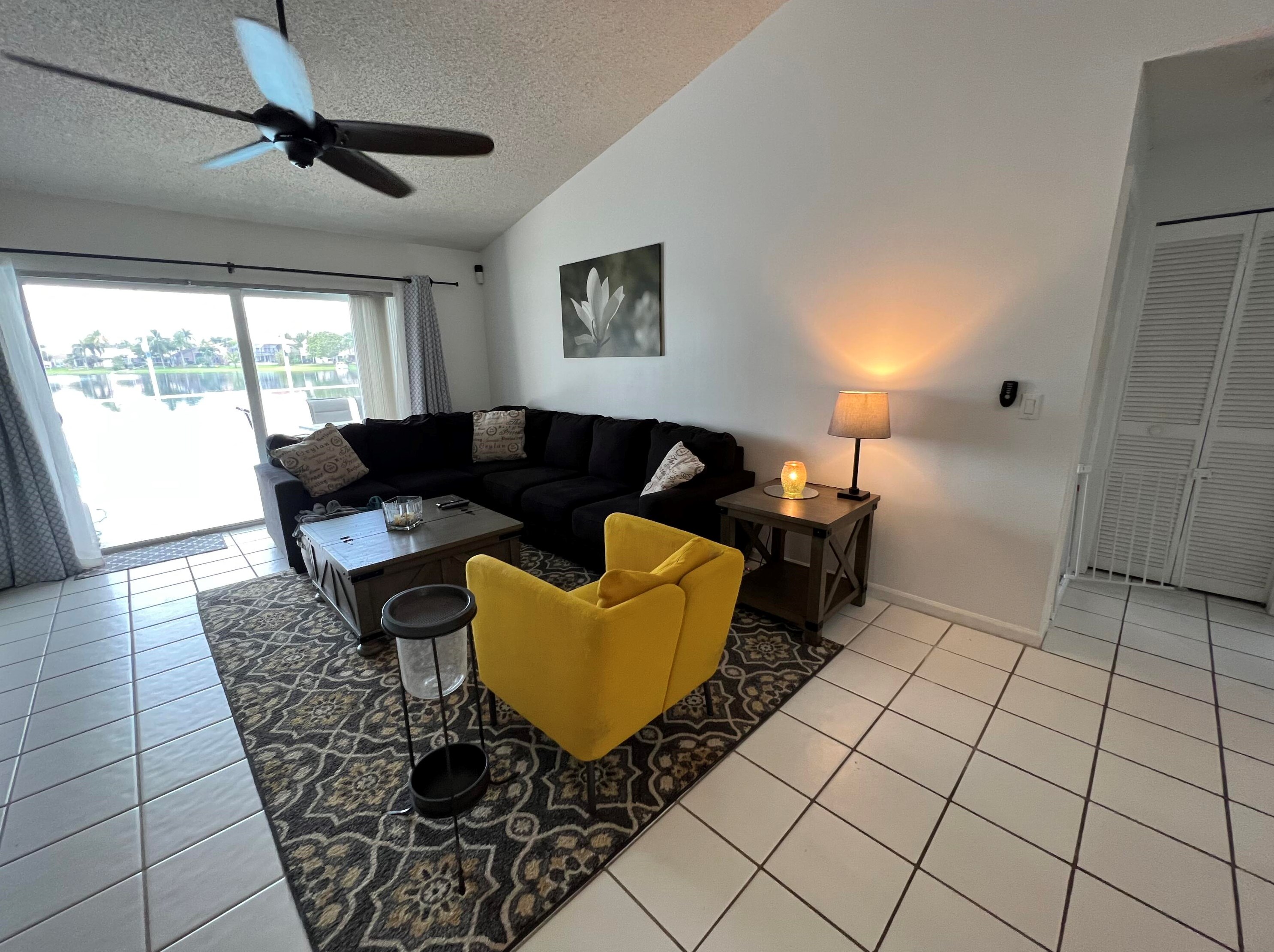 7312 Heathley Dr, Lake Worth FL  33467-7729 exterior