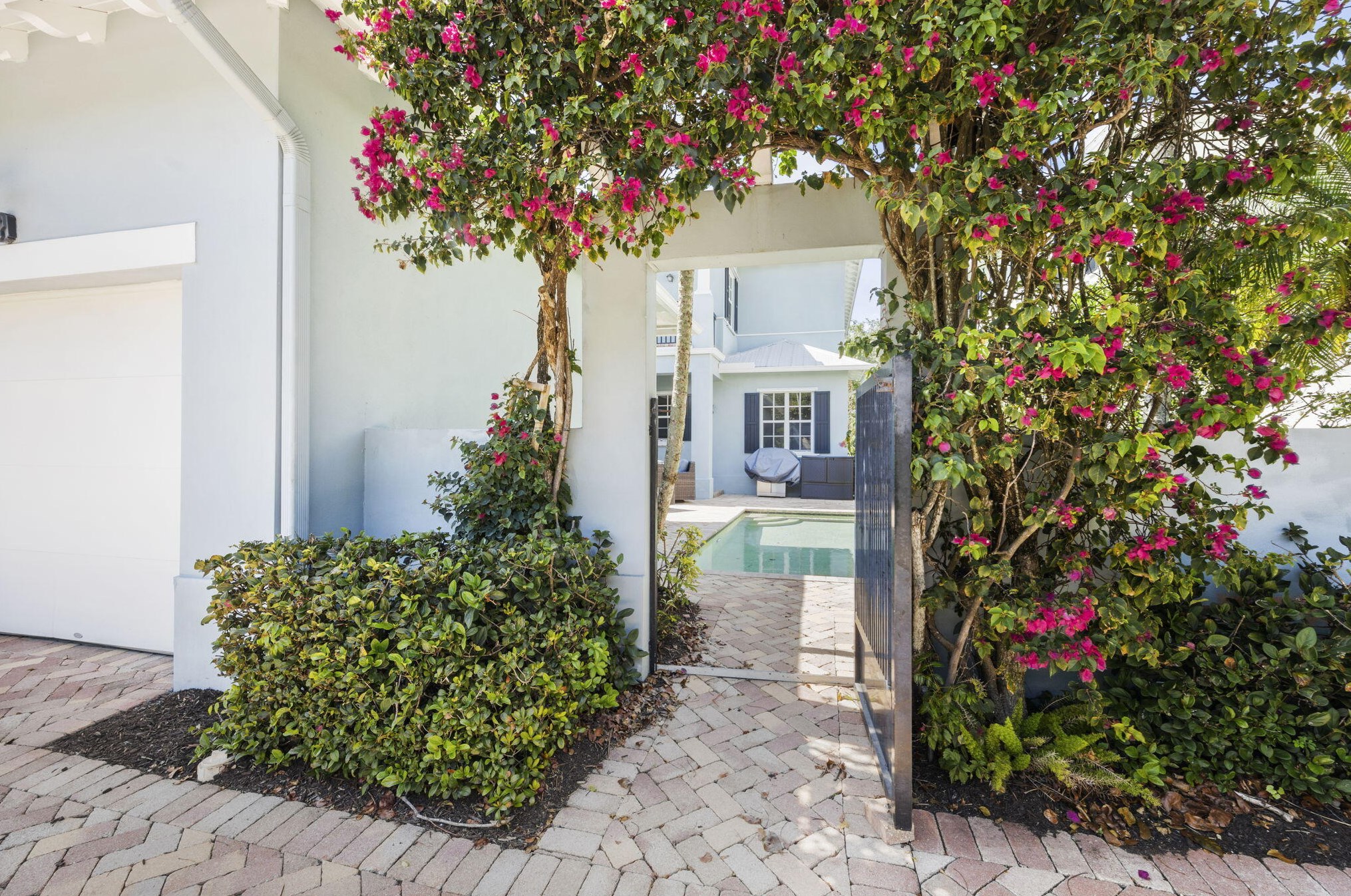 202 Botanica Dr, Jupiter FL  33458-7120 exterior