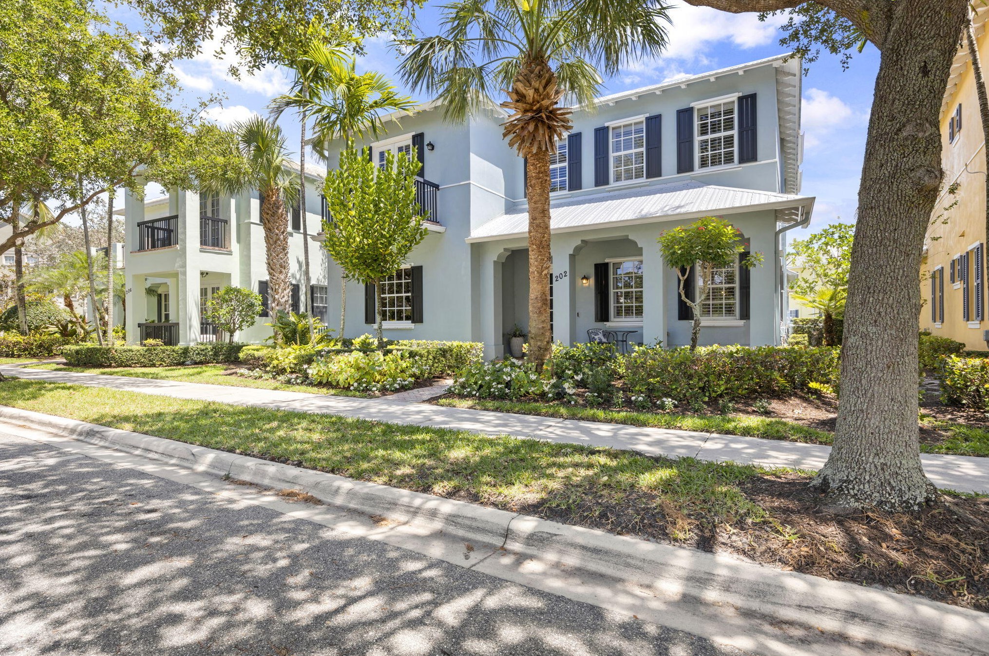 202 Botanica Dr, Jupiter FL  33458-7120 exterior