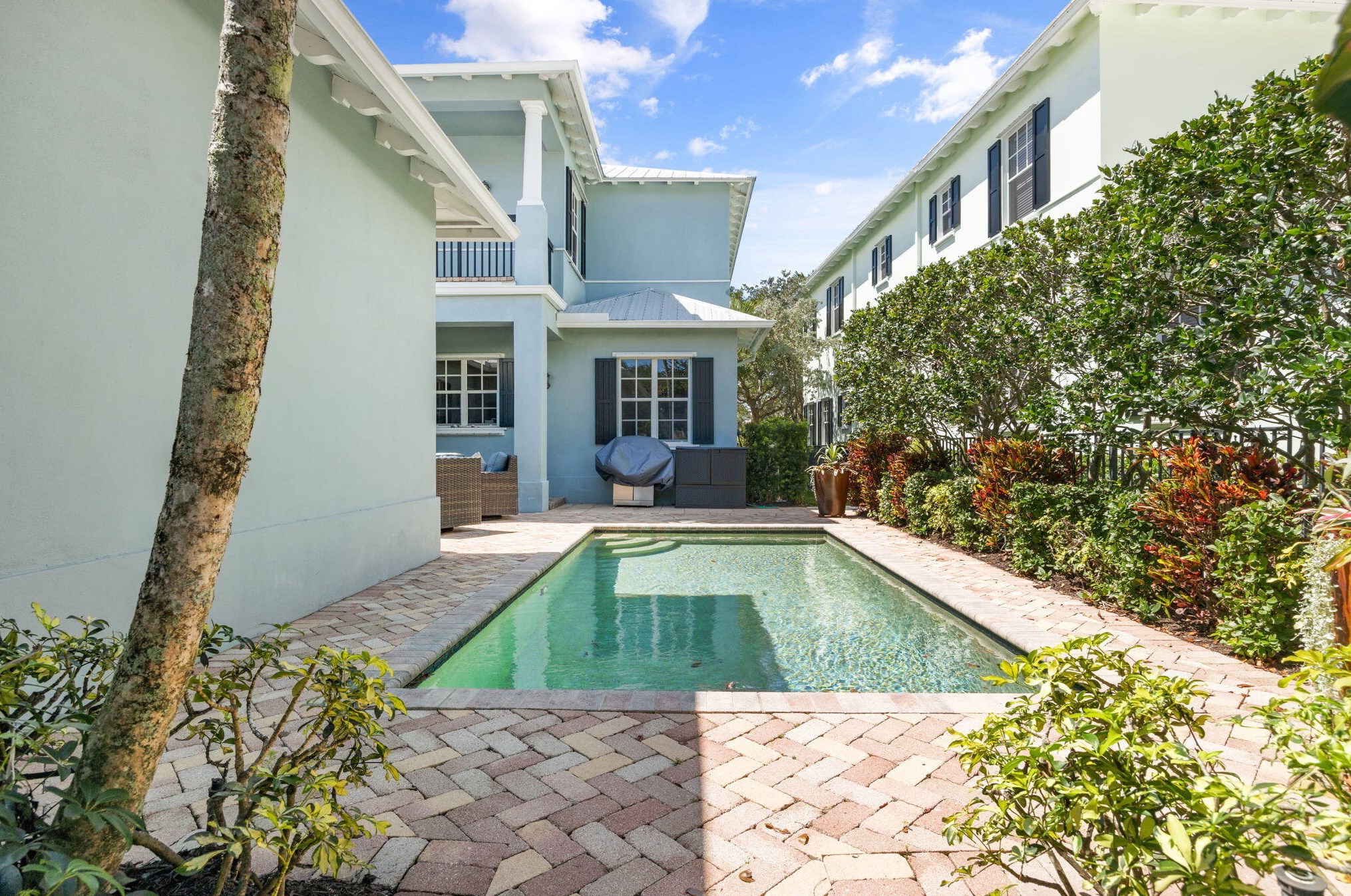 202 Botanica Dr, Jupiter FL  33458-7120 exterior