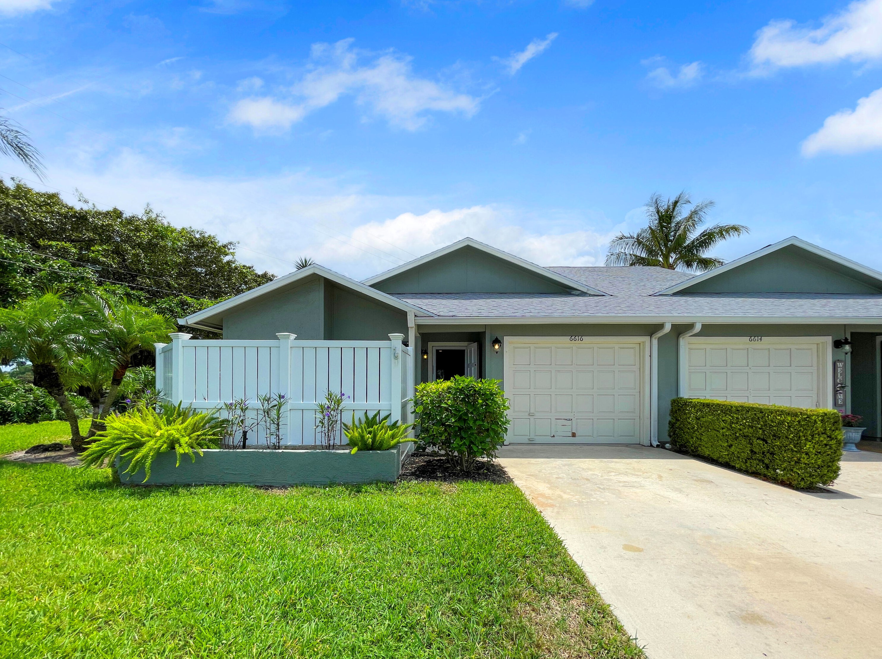 6616 Se Yorktown Dr, Hobe Sound, FL 33455
