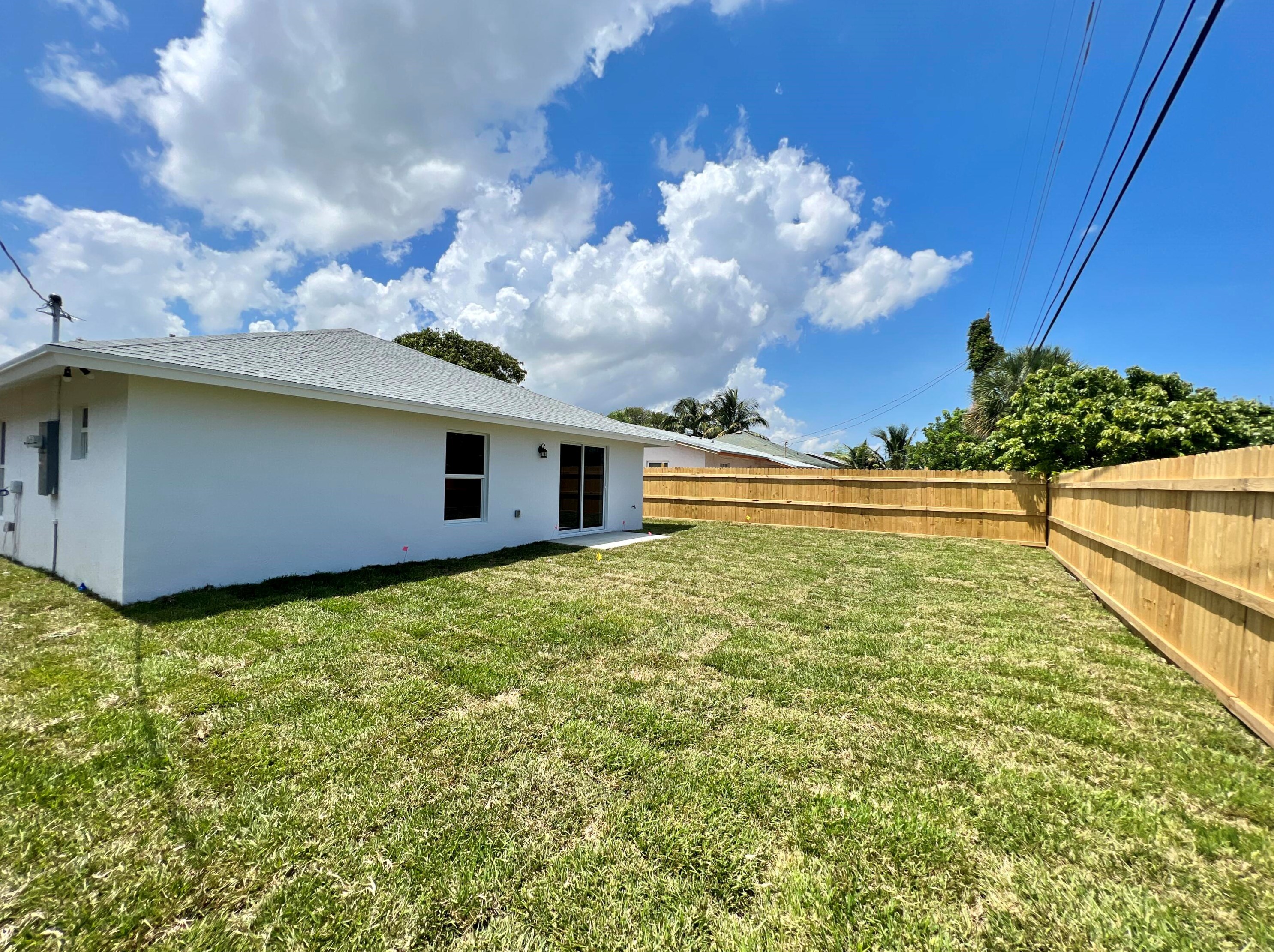 7838 Terrace Rd, Lake Worth FL  33462-6146 exterior