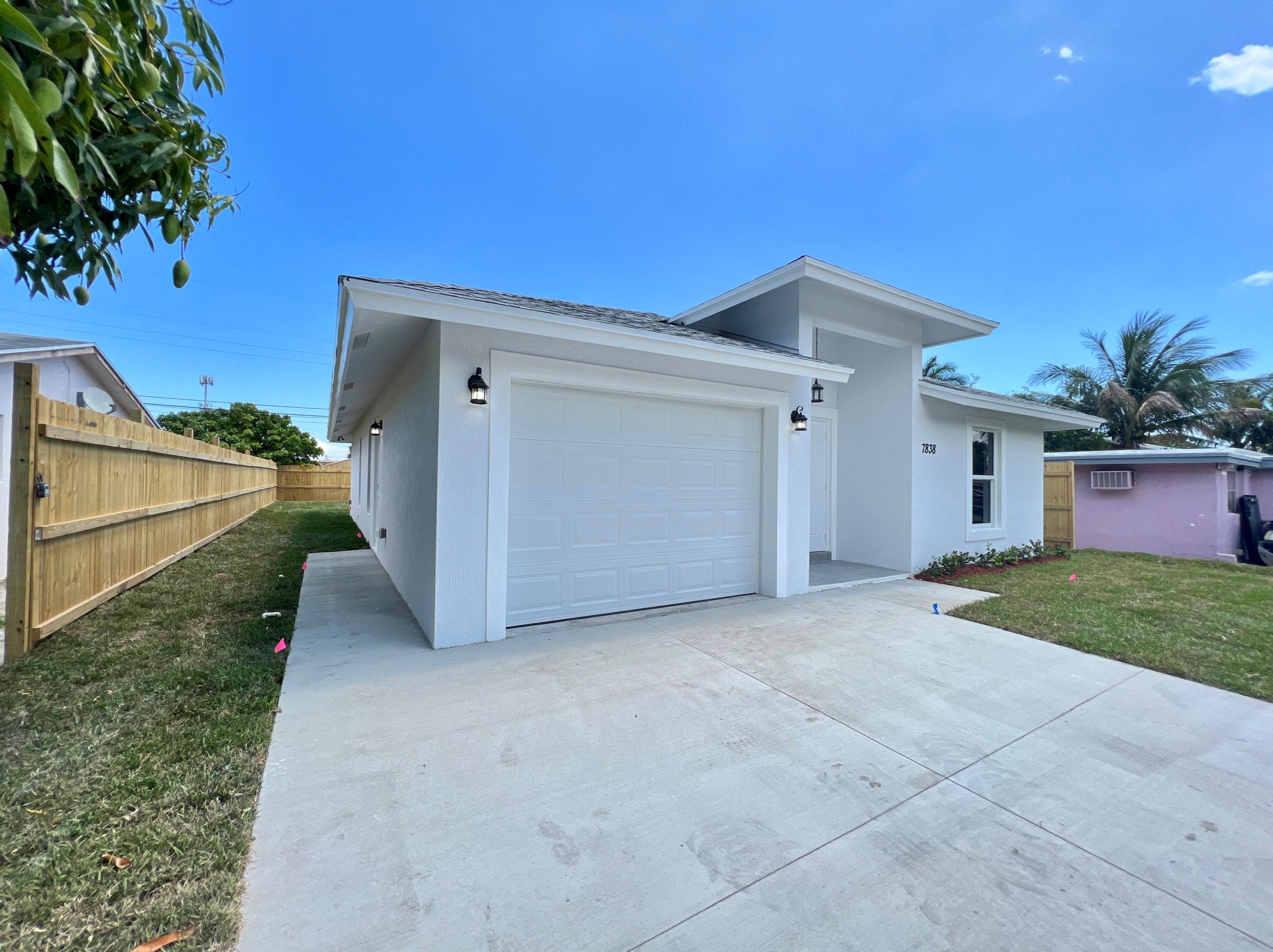 7838 Terrace Rd, Lake Worth FL  33462-6146 exterior