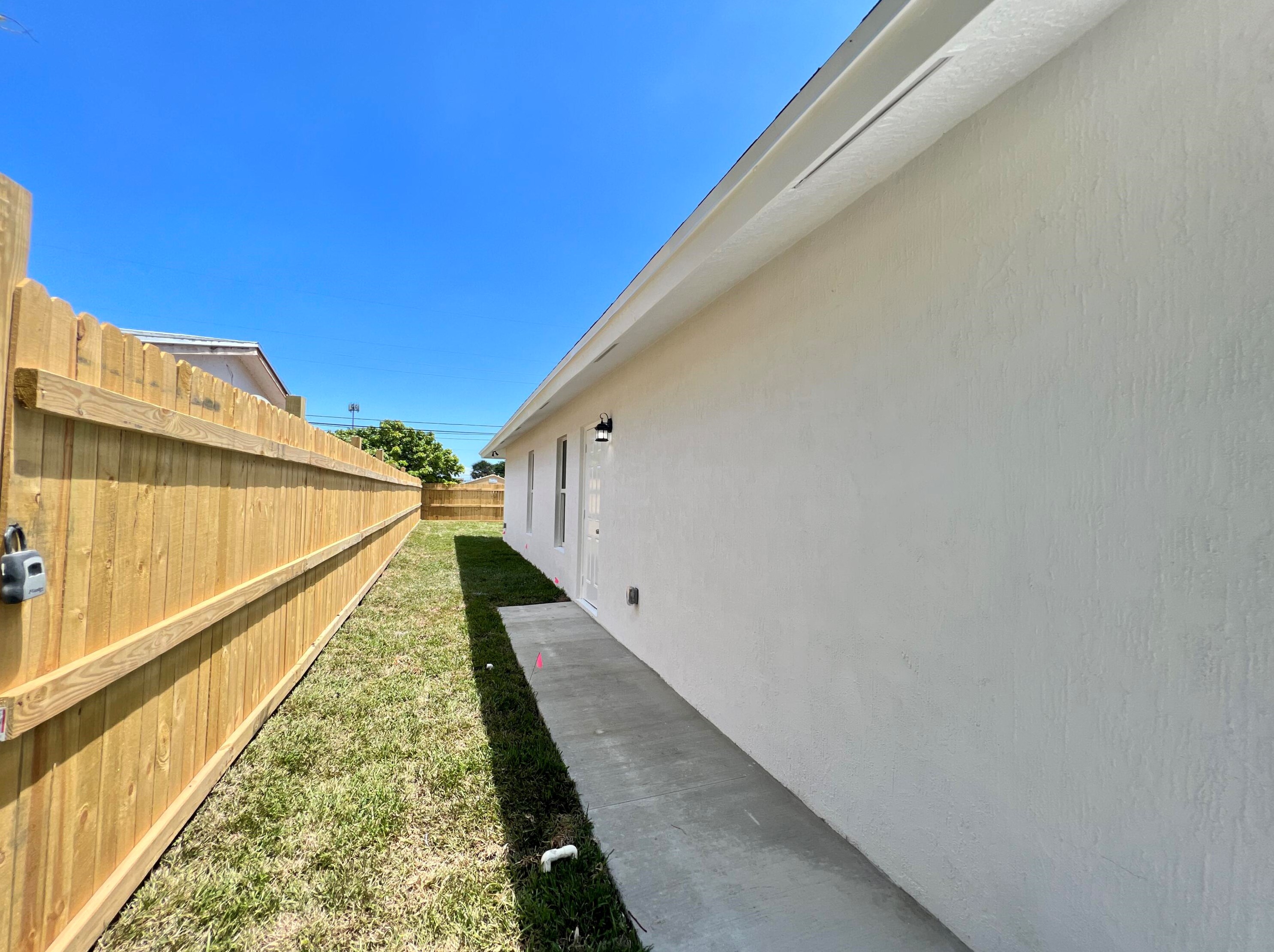 7838 Terrace Rd, Lake Worth FL  33462-6146 exterior