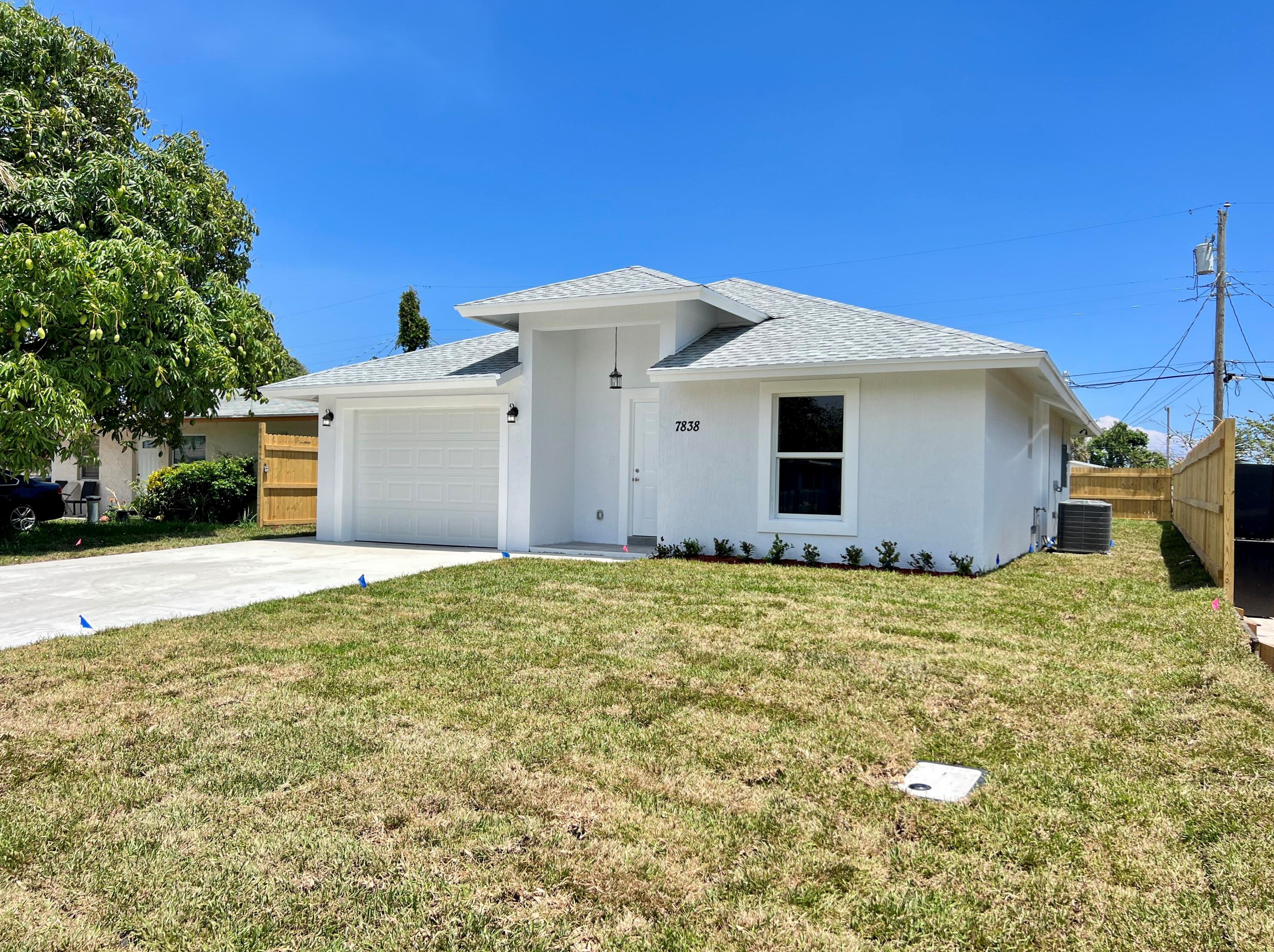 7838 Terrace Rd, Lake Worth FL  33462-6146 exterior