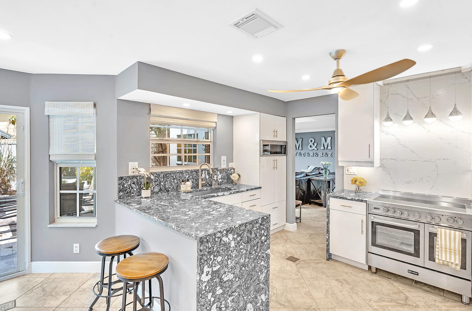 5044 Pointe Emerald Ln, Boca Raton FL  33486-1487 exterior