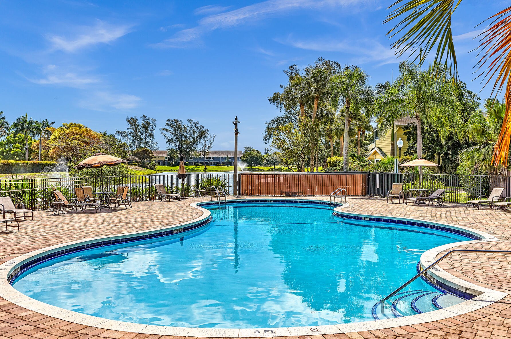 5044 Pointe Emerald Ln, Boca Raton FL  33486-1487 exterior