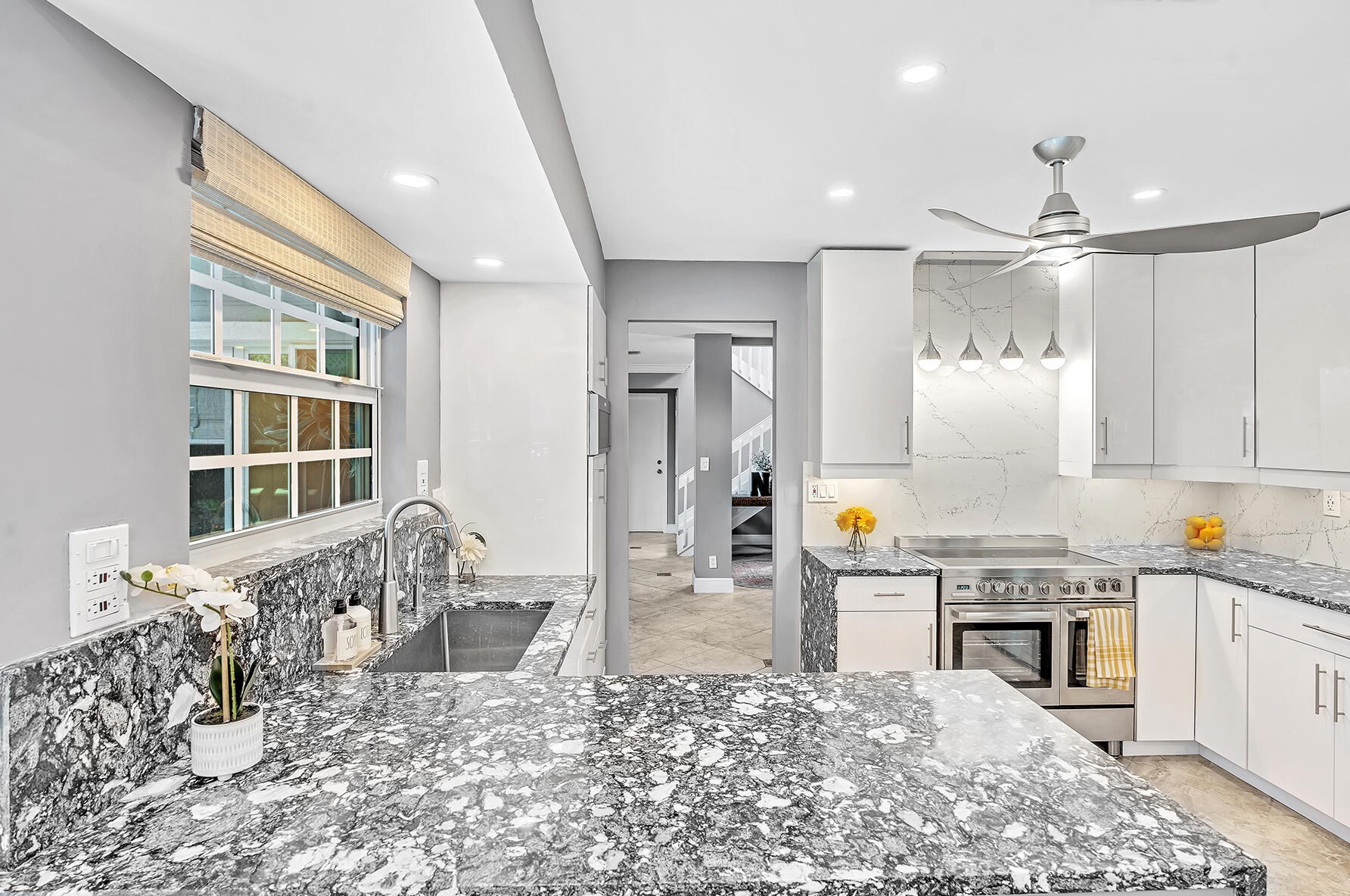 5044 Pointe Emerald Ln, Boca Raton FL  33486-1487 exterior