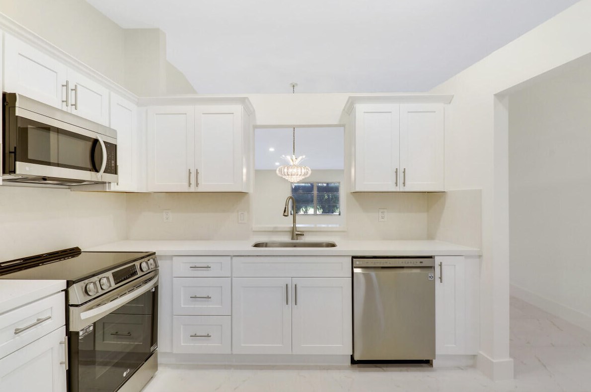 8273 Springtree Rd, Boca Raton FL 33496-5112 exterior