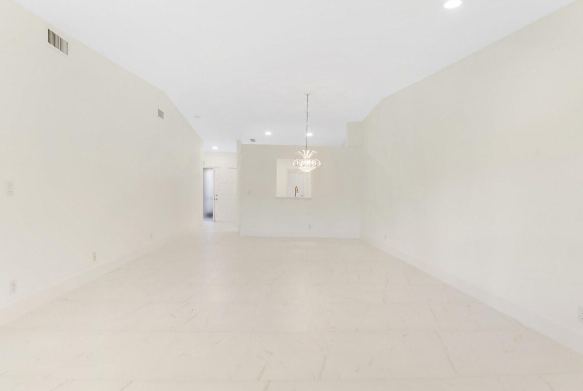 8273 Springtree Rd, Boca Raton FL 33496-5112 exterior