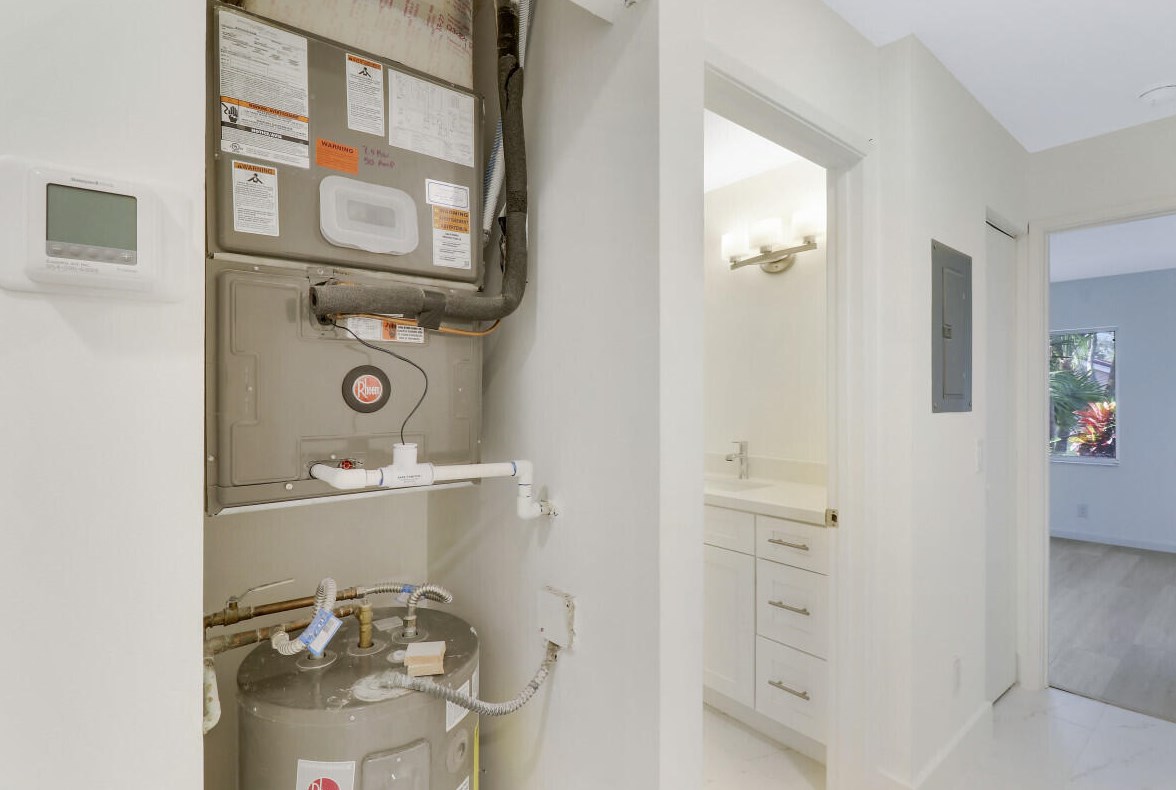 8273 Springtree Rd, Boca Raton FL 33496-5112 exterior