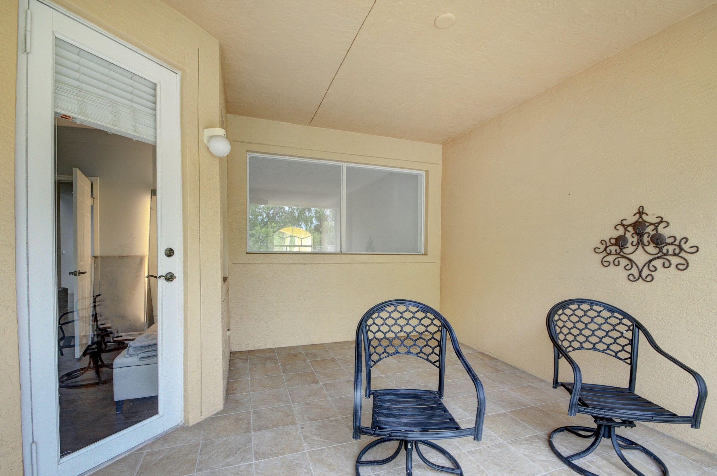 7043 Via Leonardo, Lake Worth FL  33467-5236 exterior