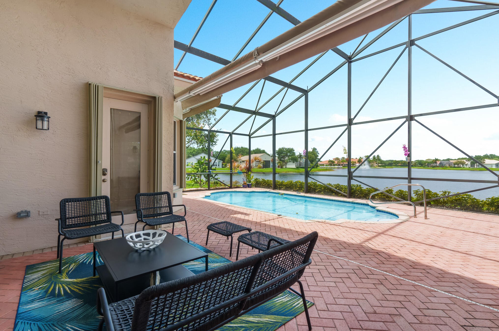 6806 Fiji Cir, Boynton Beach FL  33437-7022 exterior