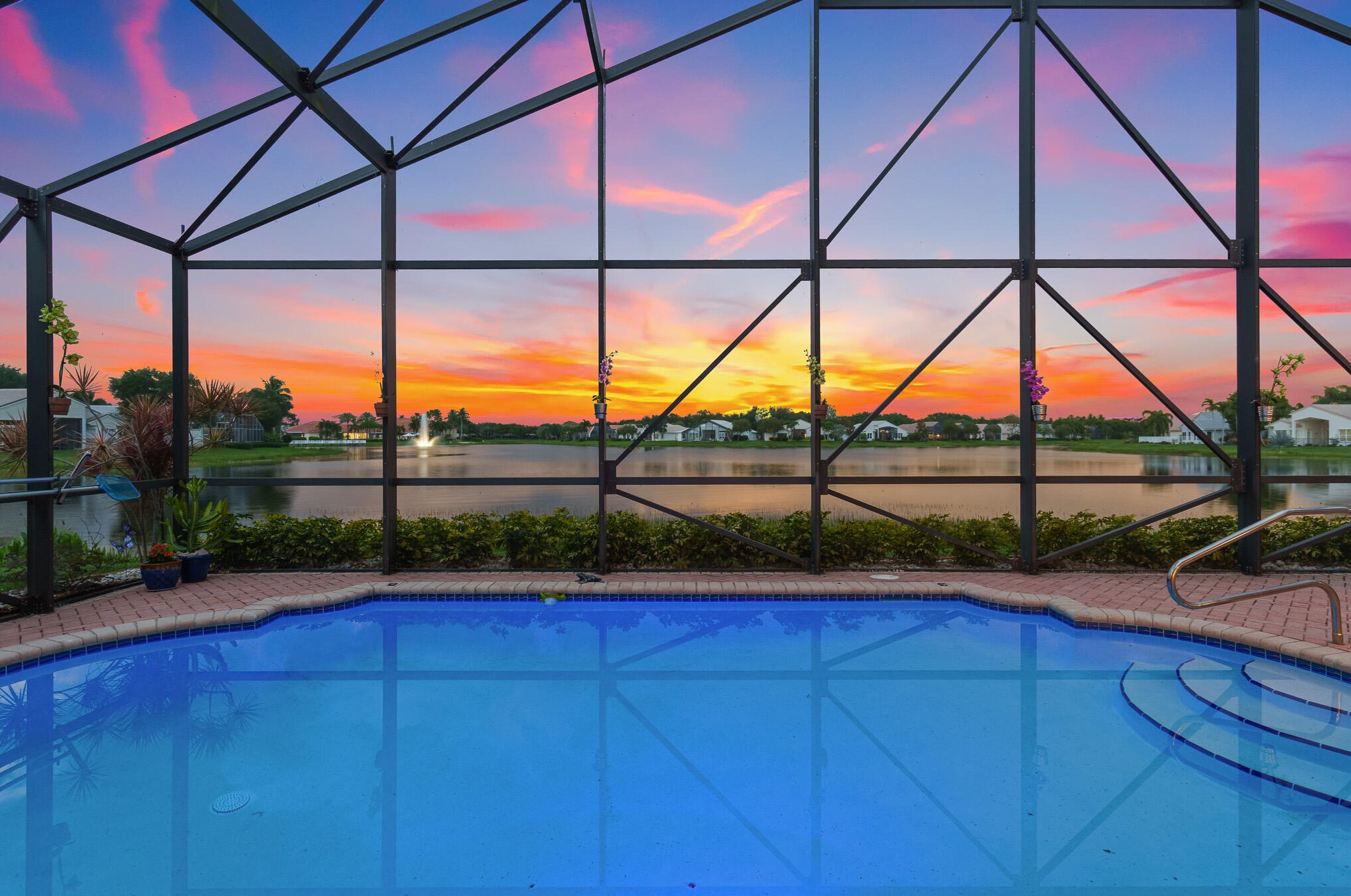 6806 Fiji Cir, Boynton Beach FL  33437-7022 exterior