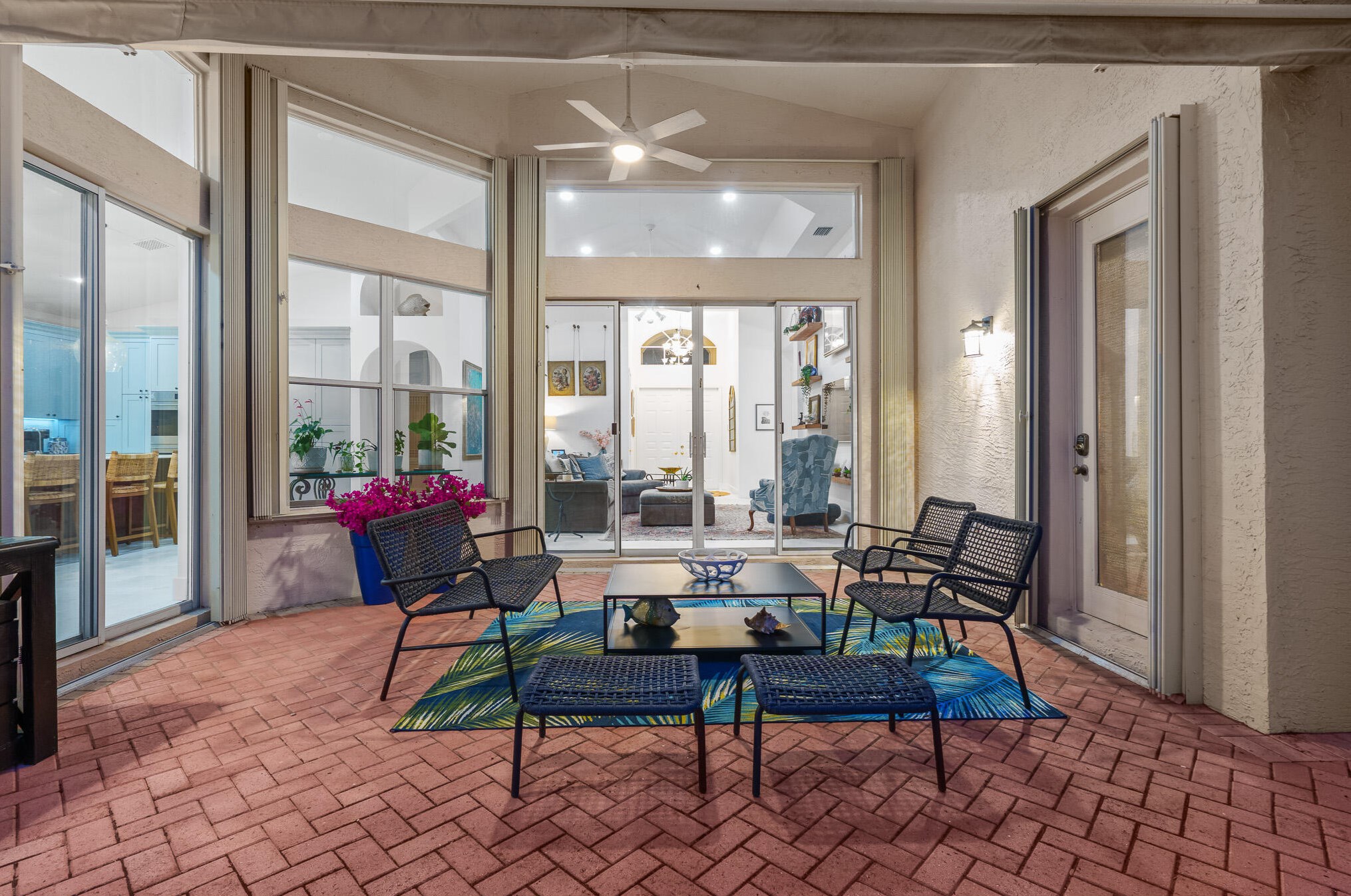 6806 Fiji Cir, Boynton Beach FL  33437-7022 exterior