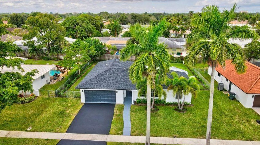 1333 13th Pl, Boca Raton FL  33486-5374 exterior