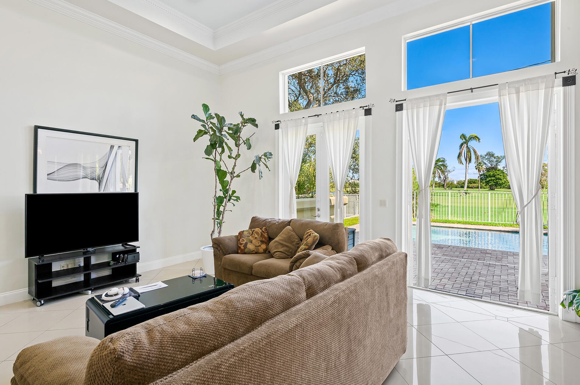 226 Lakeside Dr, Lake Worth FL  33460-3511 exterior