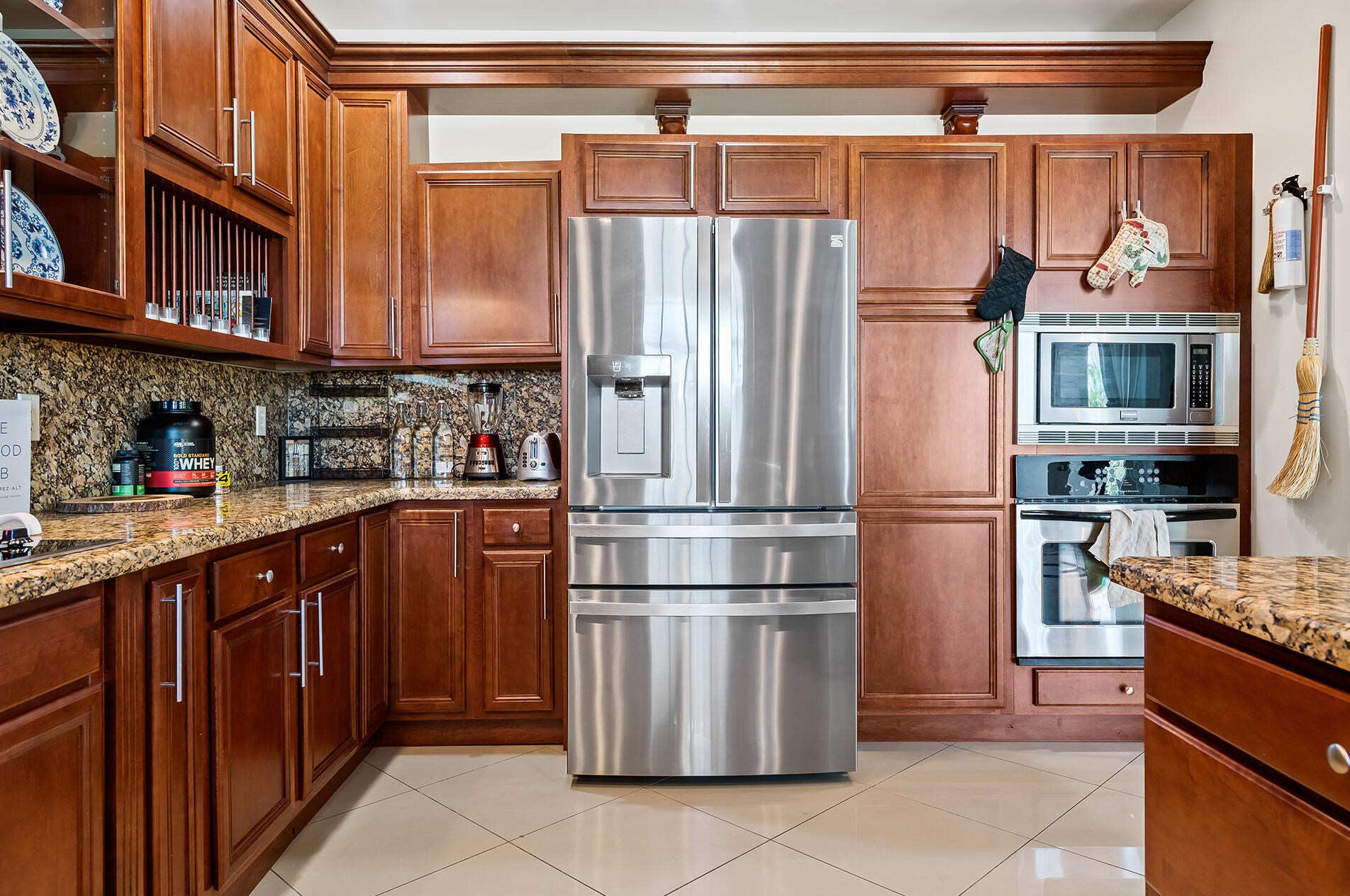 226 Lakeside Dr, Lake Worth FL  33460-3511 exterior