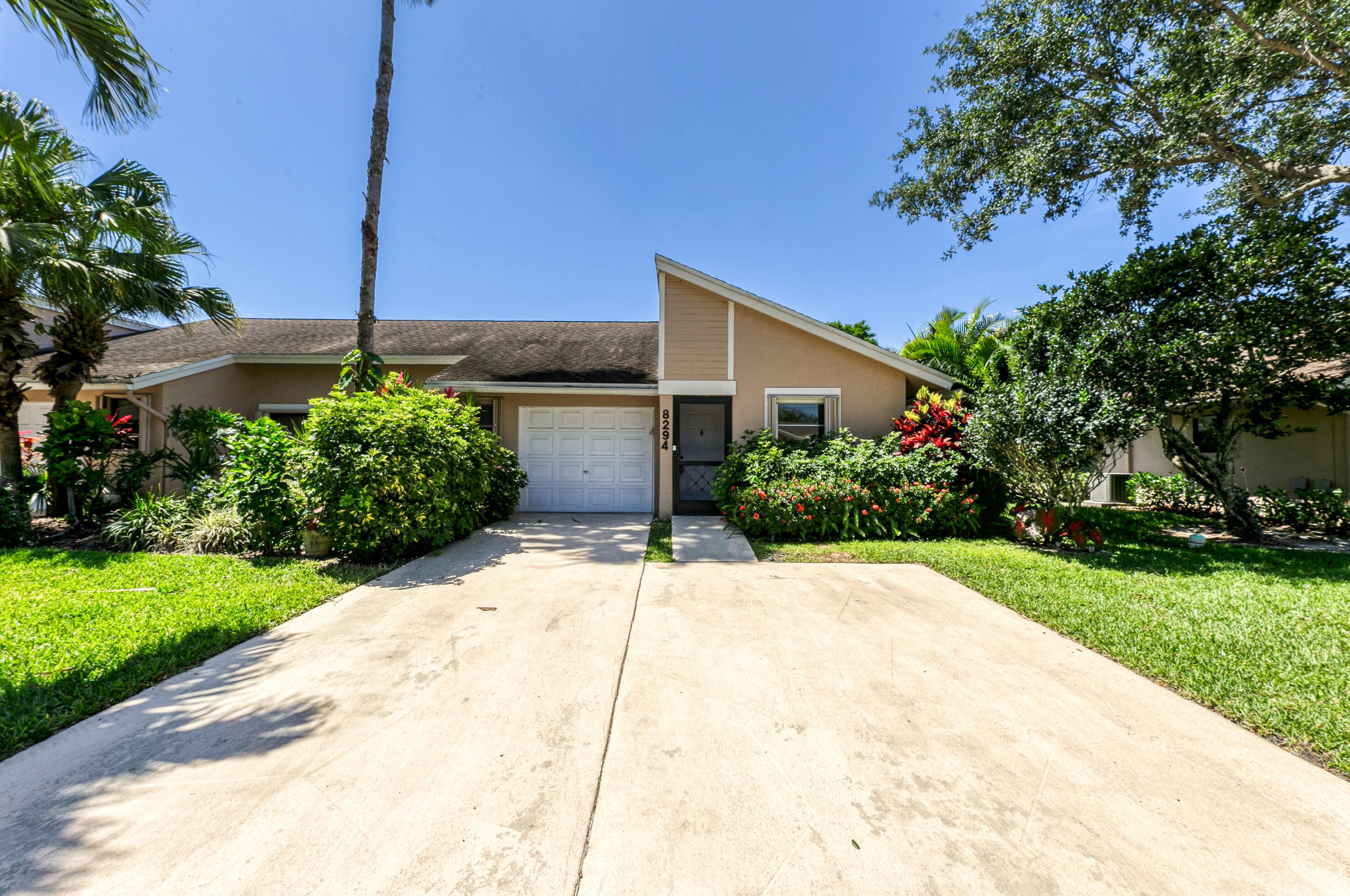 8294 Springtree Rd, Boca Raton FL 33496-5128 exterior