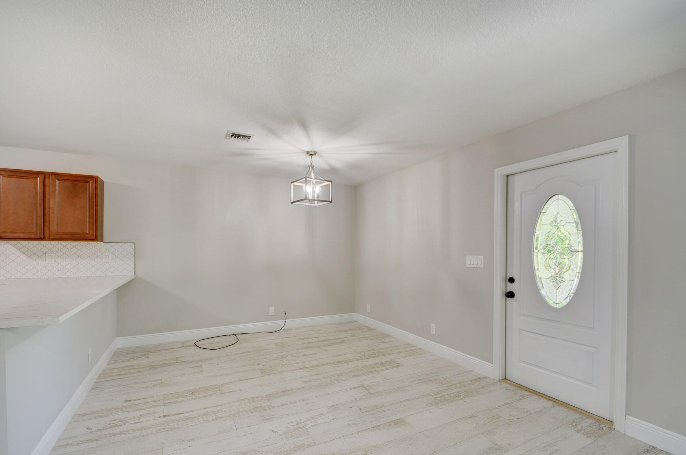 1425 Federal Hwy, Lake Worth FL  33460-1942 exterior