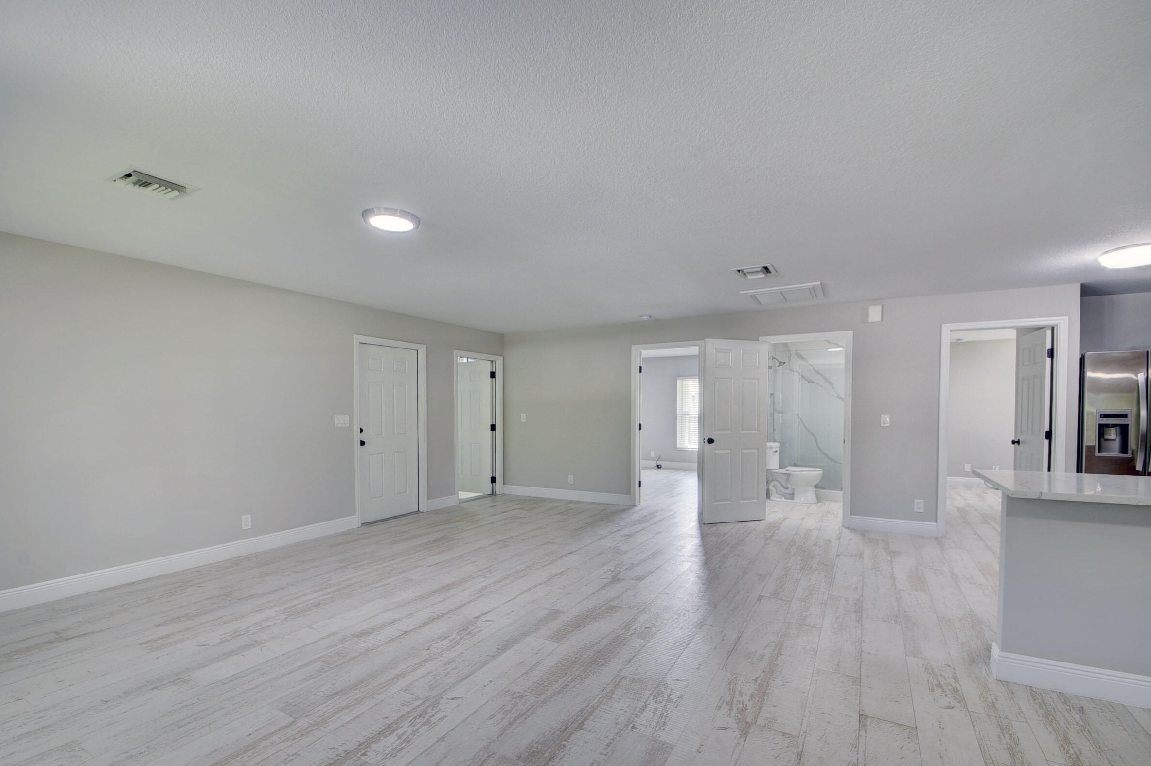 1425 Federal Hwy, Lake Worth FL  33460-1942 exterior