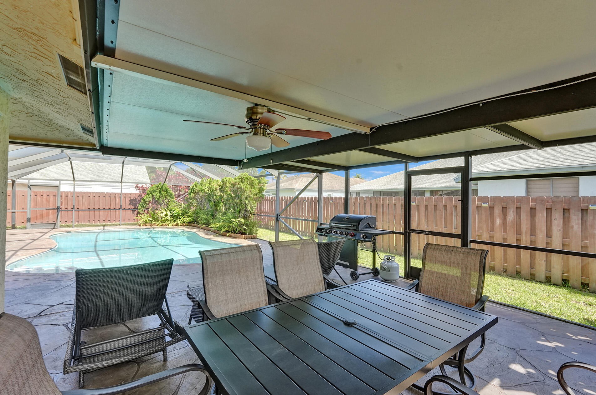 18315 182nd Ct, Boca Raton FL  33498-1520 exterior