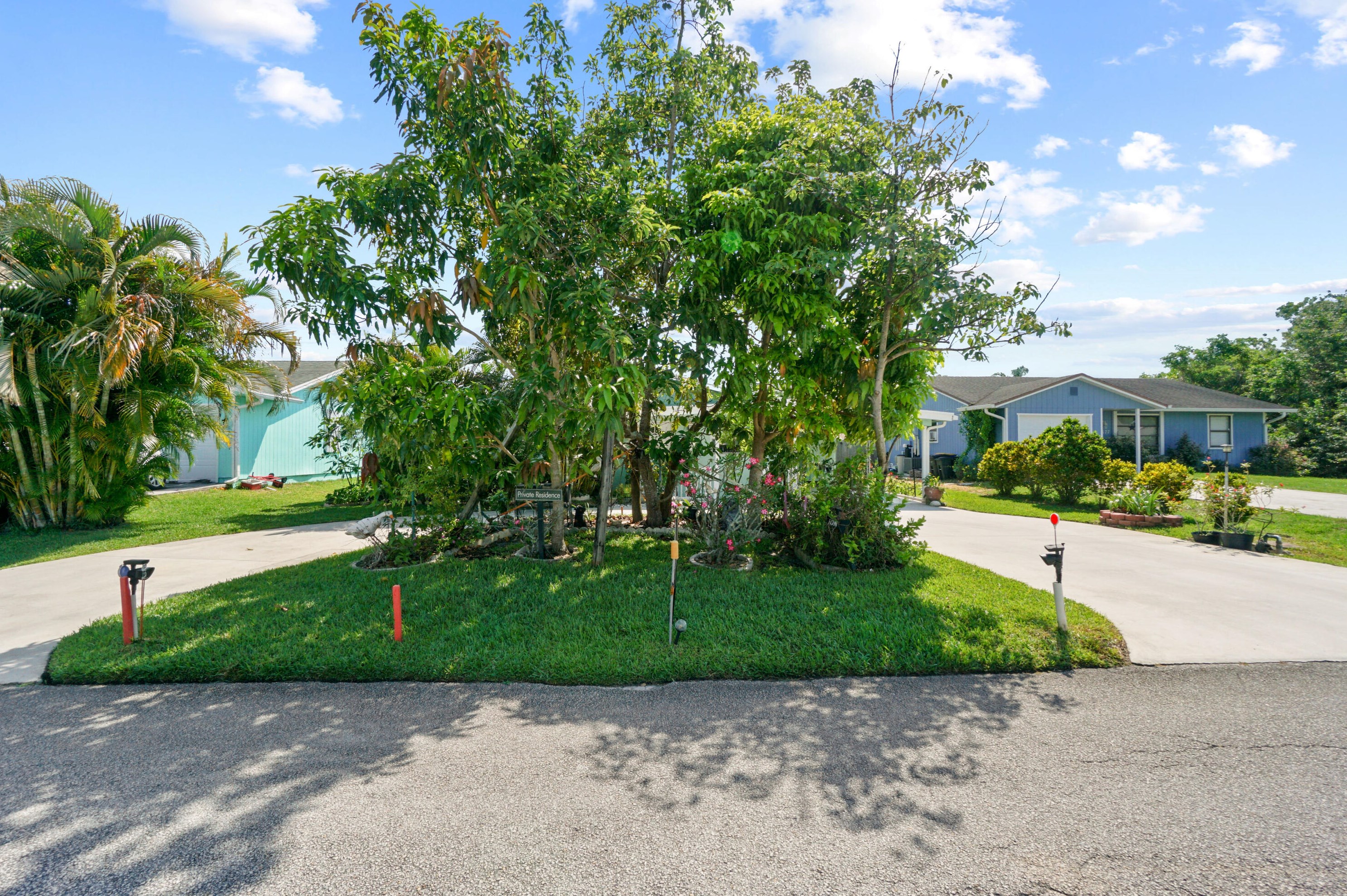 5657 Avalon Dr, Stuart FL  34997-8508 exterior