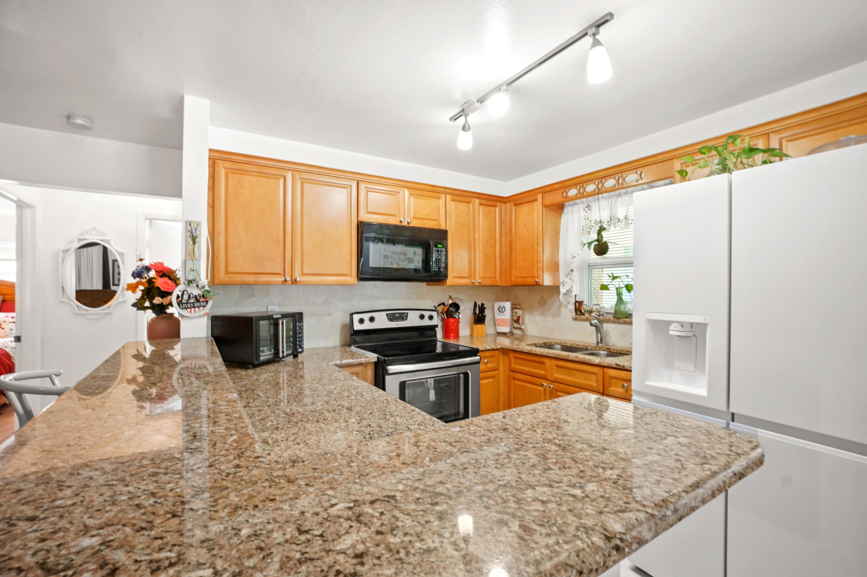 5657 Avalon Dr, Stuart FL  34997-8508 exterior