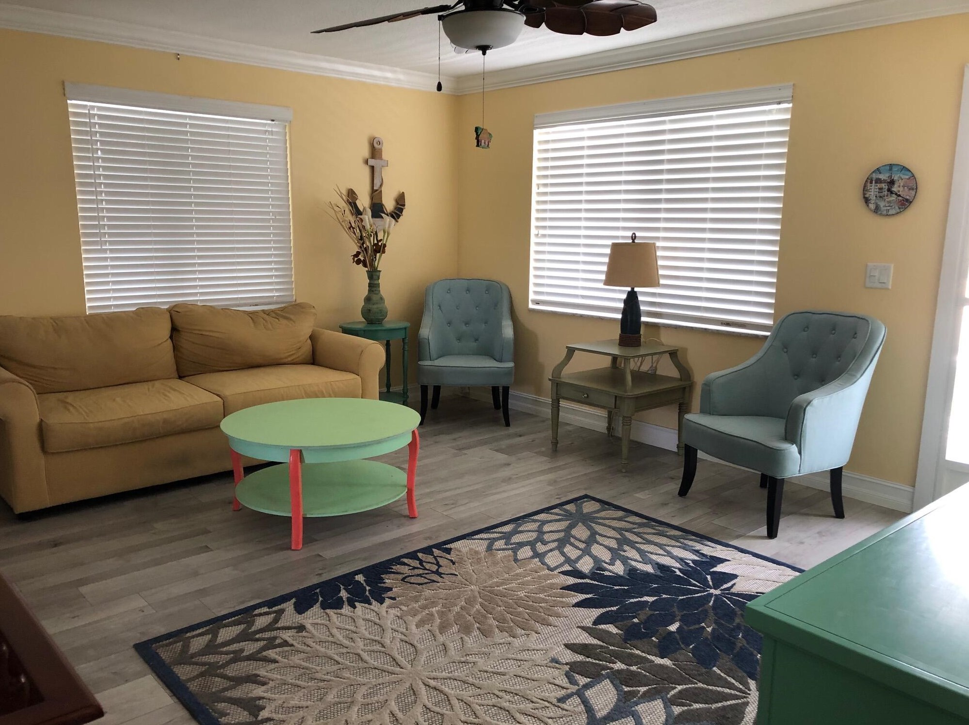 2010 6th Ave, Boynton Beach FL  33426-4615 exterior