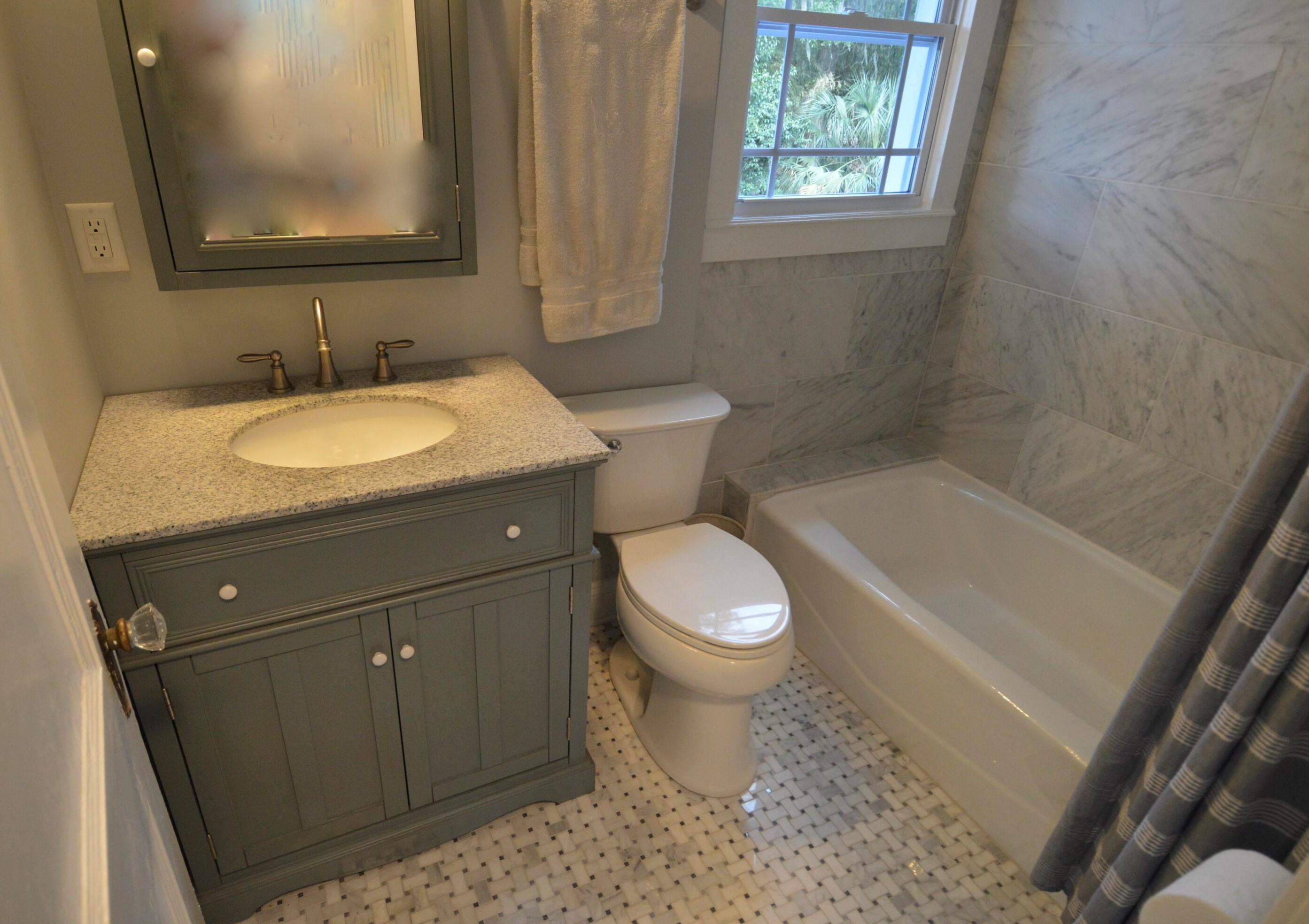 1349 San Mateo Ave, Jacksonville FL 32207-8841 exterior