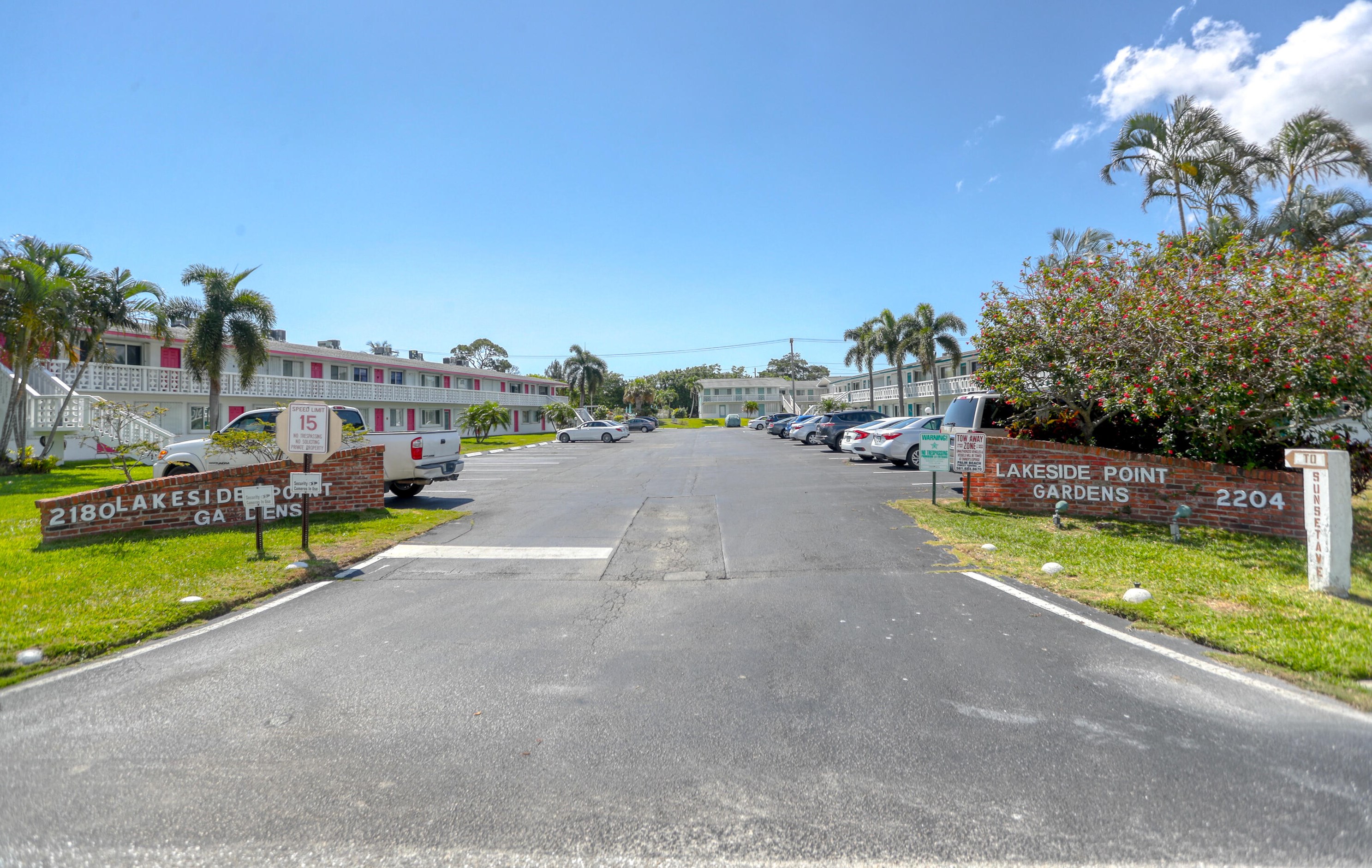 2290 Sunset Ave, Lake Worth FL  33461-6806 exterior