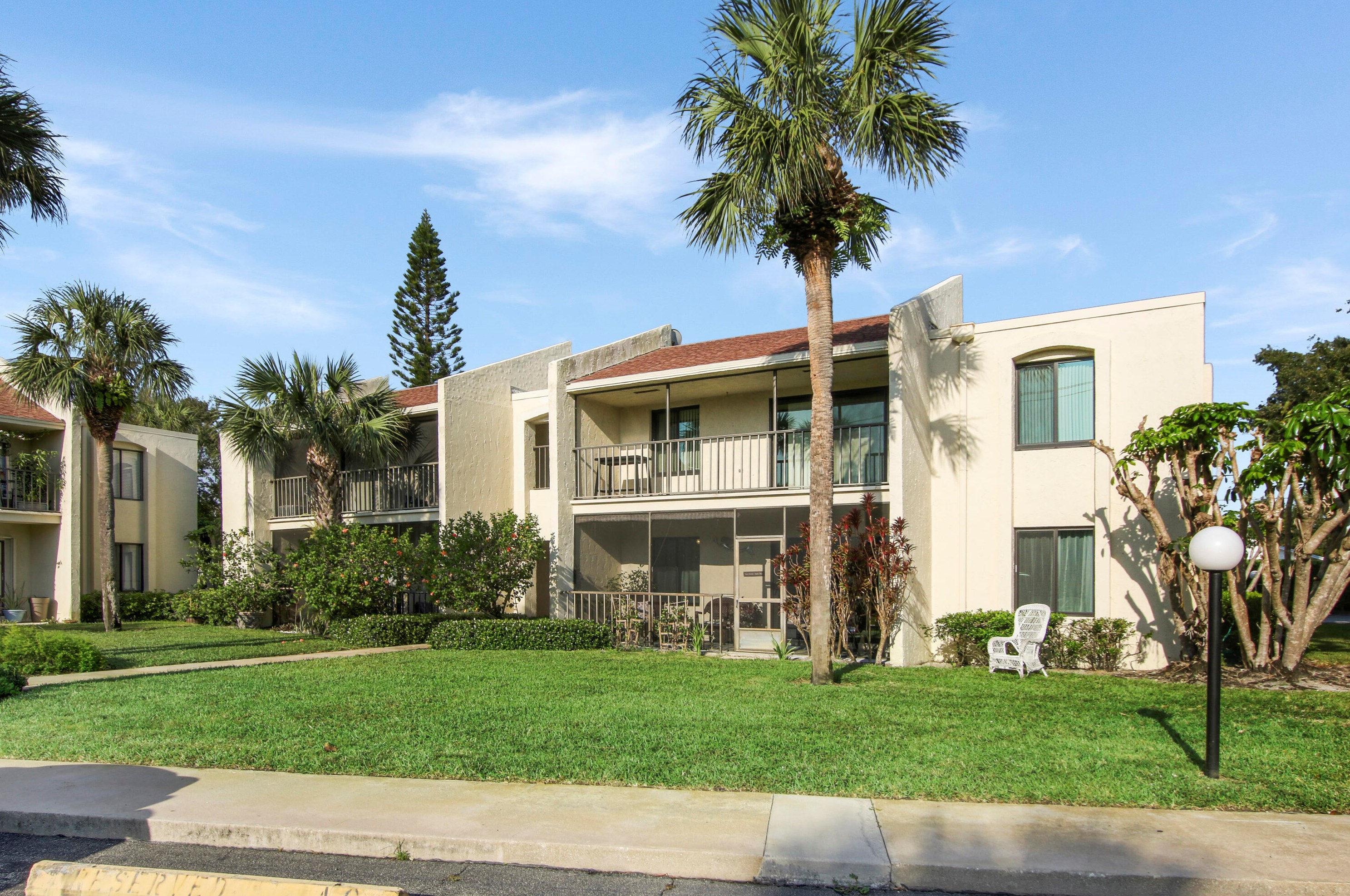 150 Pineview Rd, Jupiter FL  33469-3100 exterior