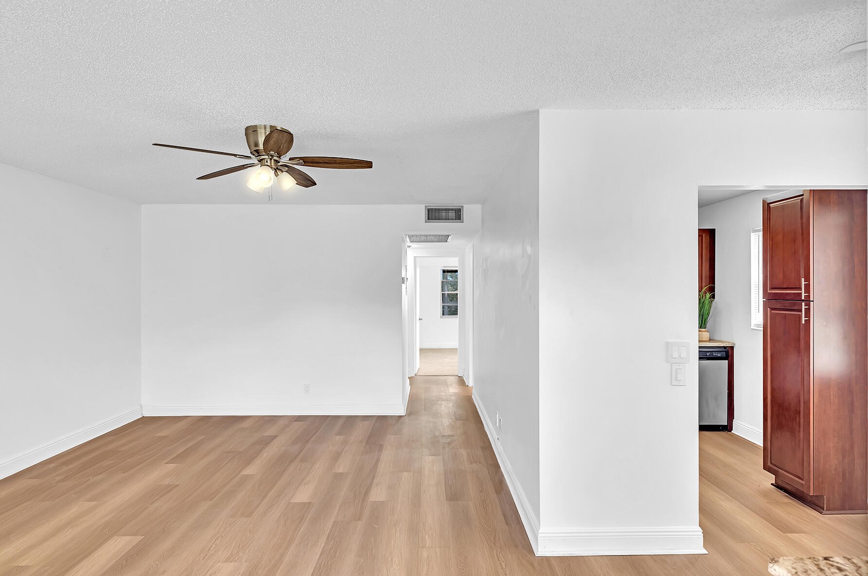 290 Brighton G, Boca Raton FL  33434-4807 exterior