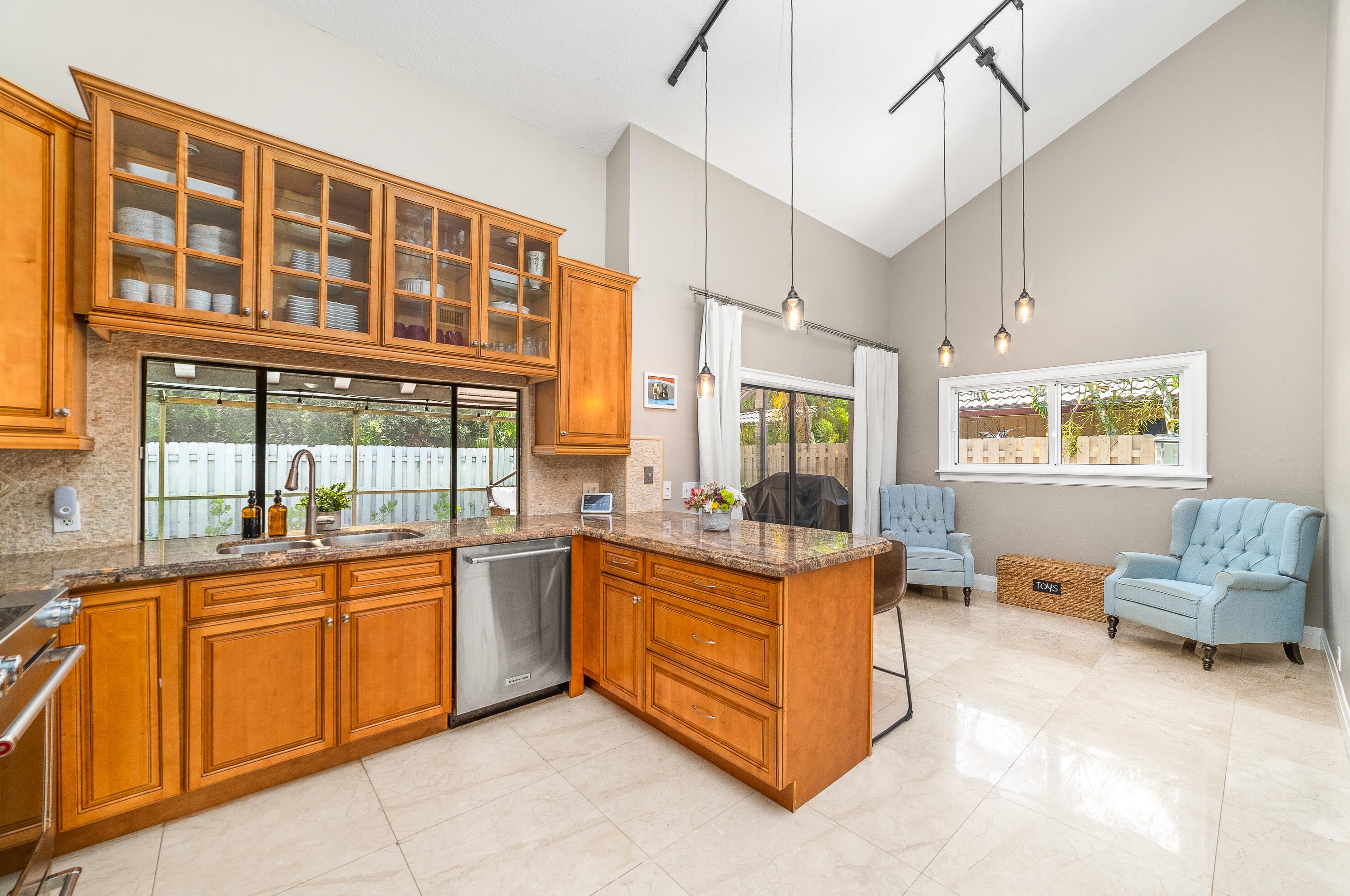 104 Timber Ln, Jupiter FL  33458-7707 exterior