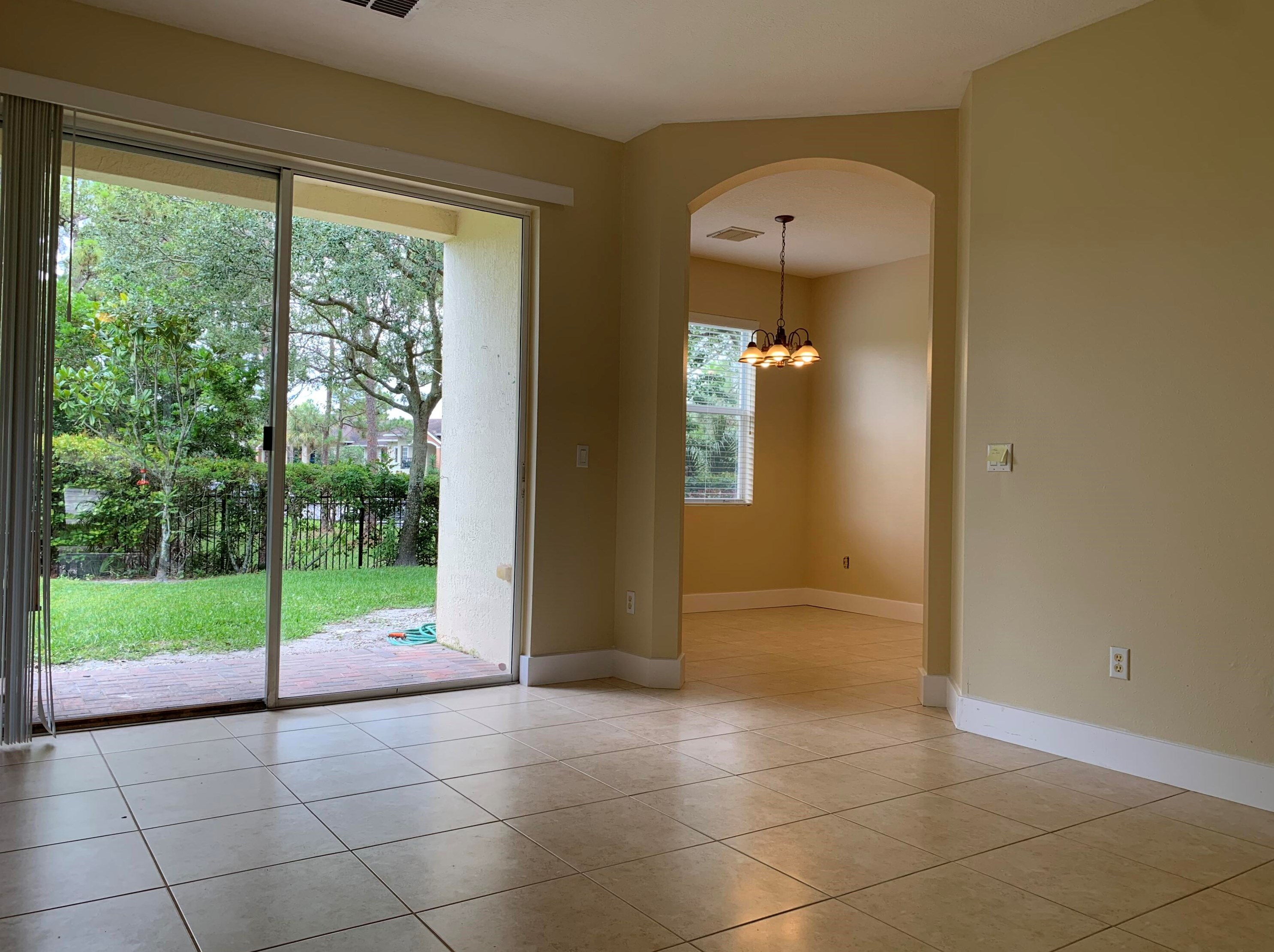 1404 Seminole Palms Dr, Lake Worth FL 33463-4228 exterior