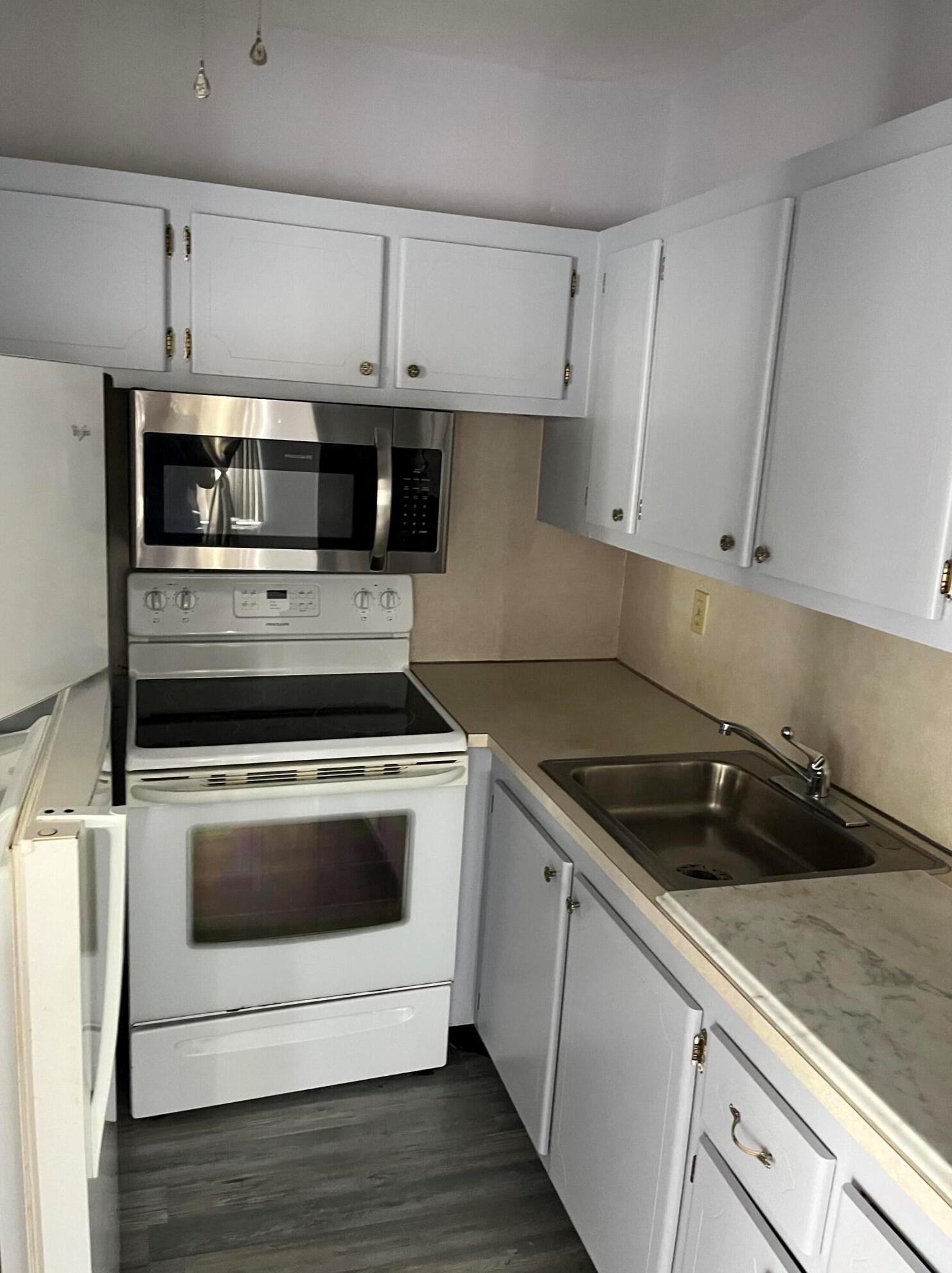 89 Easthampton D, West Palm Beach, FL 33417
