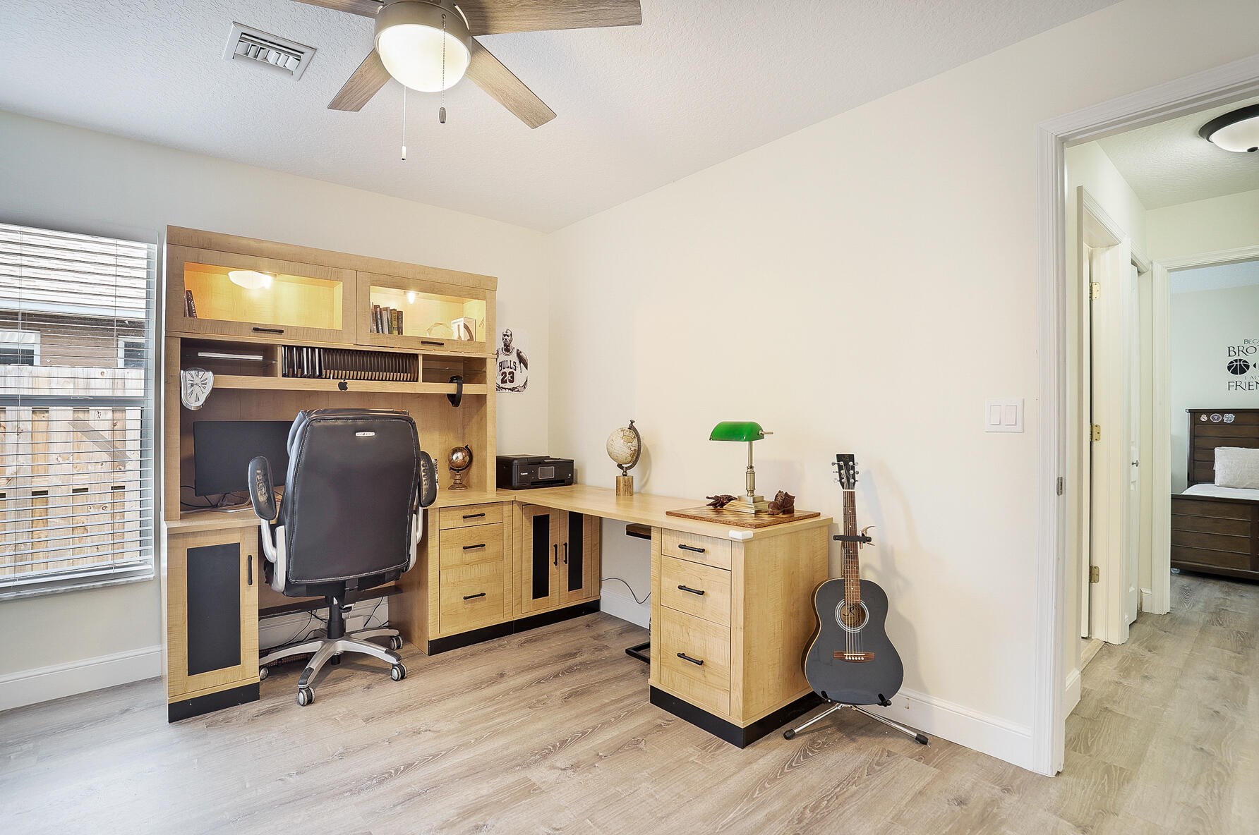 6221 Lucerne St, Jupiter FL  33458-6613 exterior