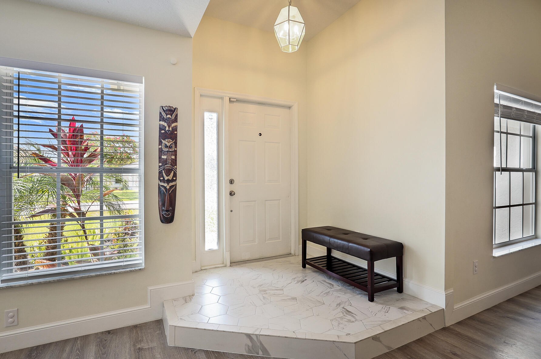 6221 Lucerne St, Jupiter FL  33458-6613 exterior