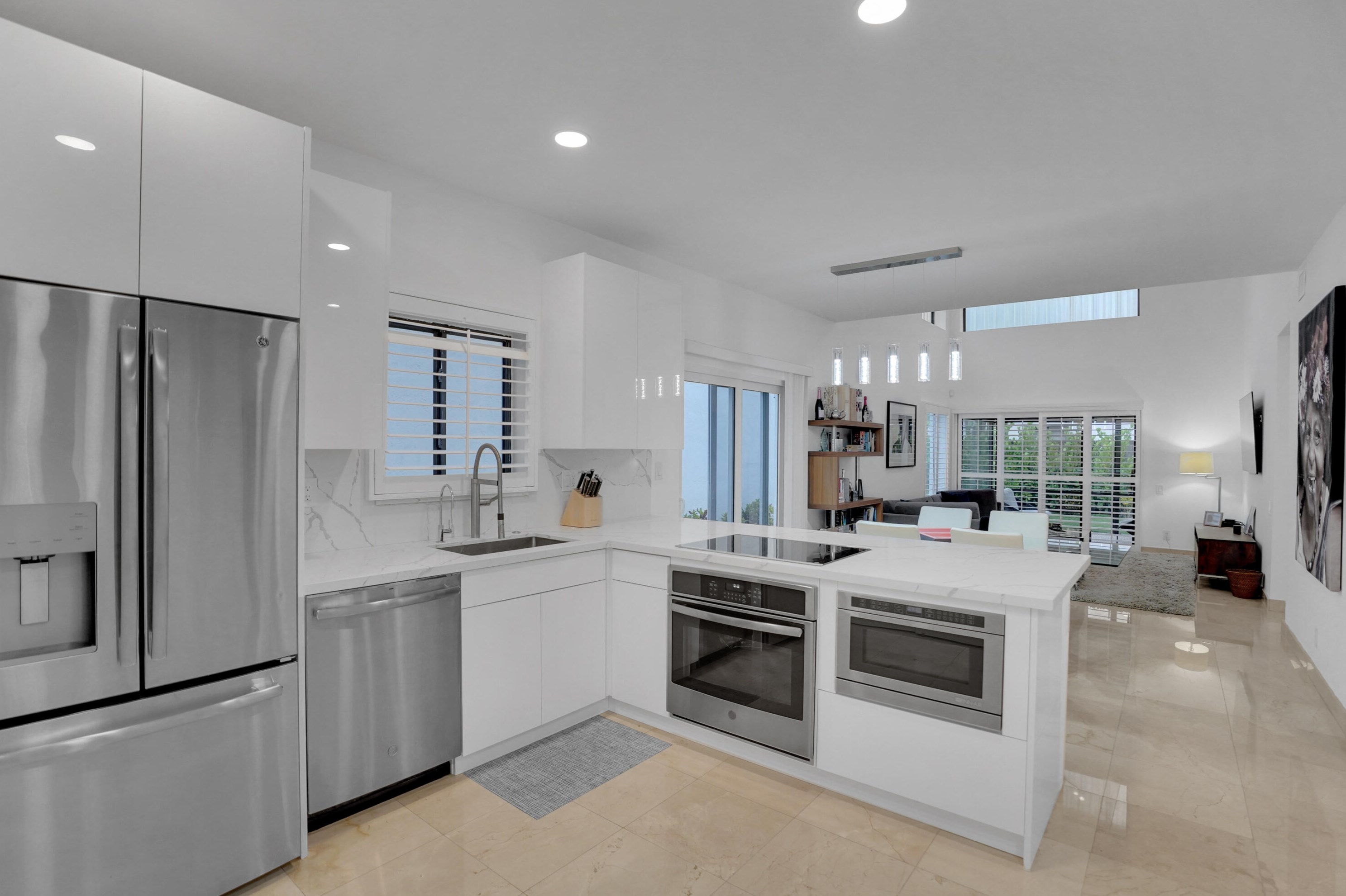 5459 Fox Hollow Dr, Boca Raton FL 33486-8640 exterior