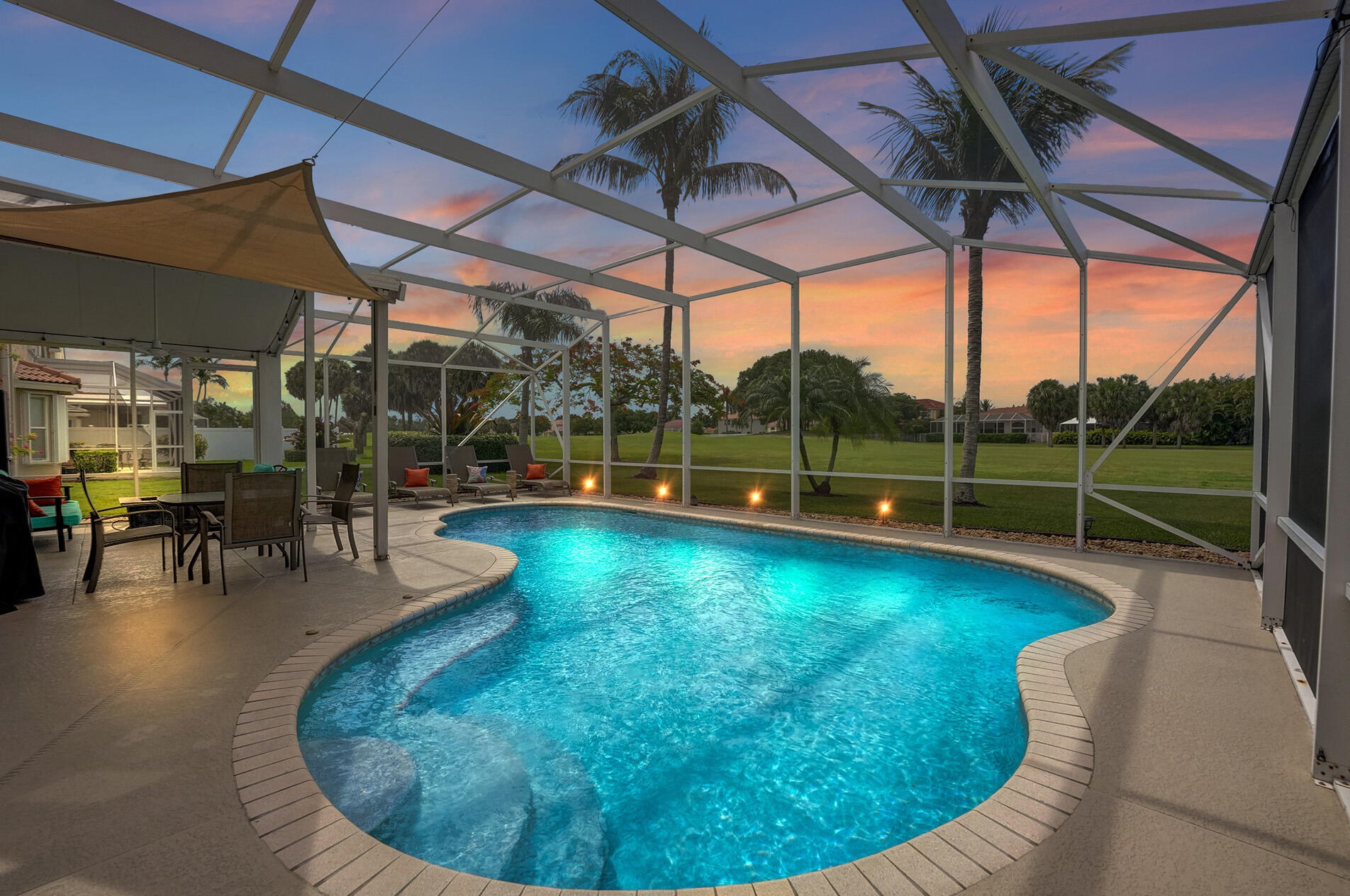 6074 Las Colinas Cir, Lake Worth FL 33463-6560 exterior