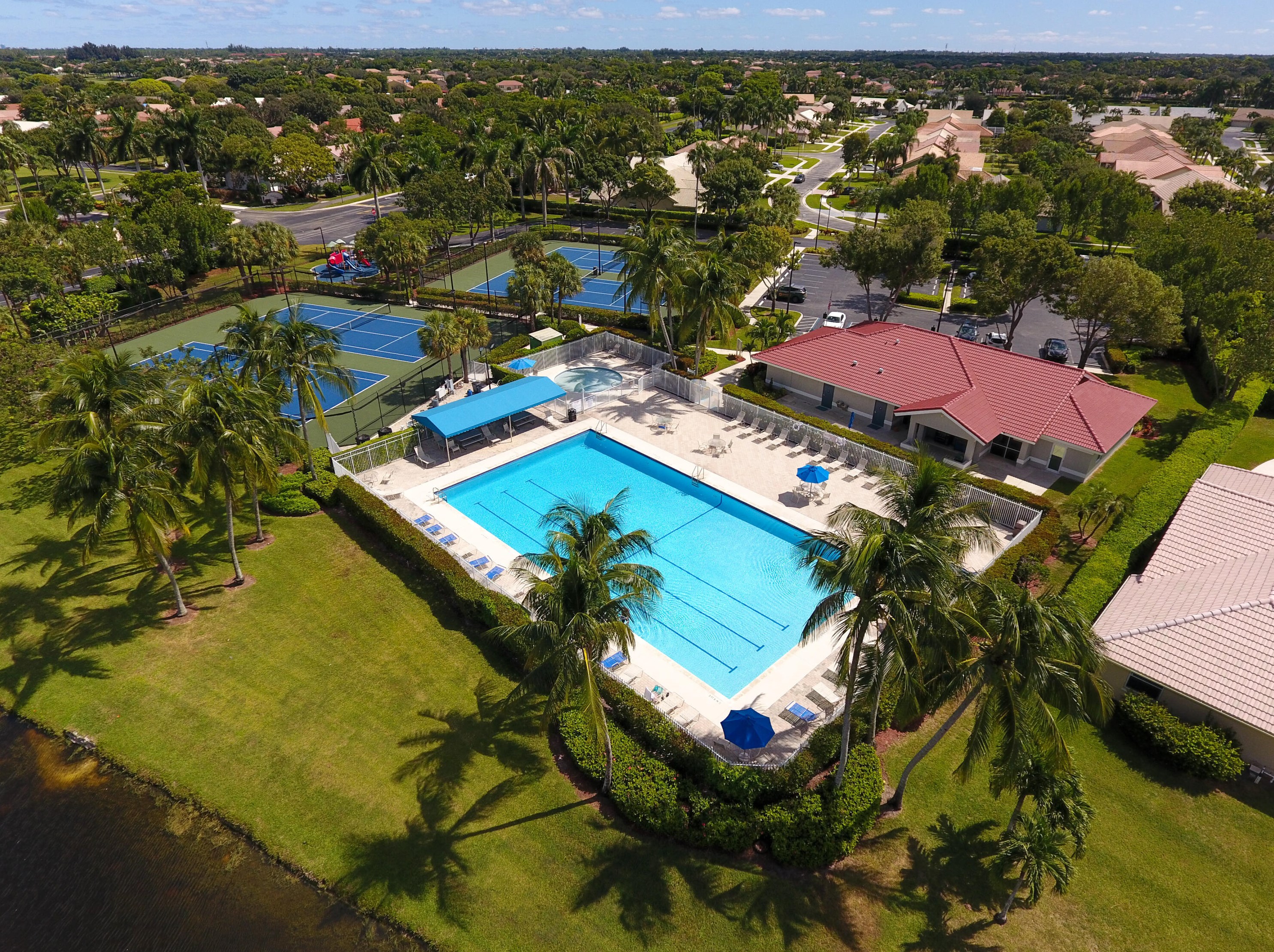 6074 Las Colinas Cir, Lake Worth FL 33463-6560 exterior