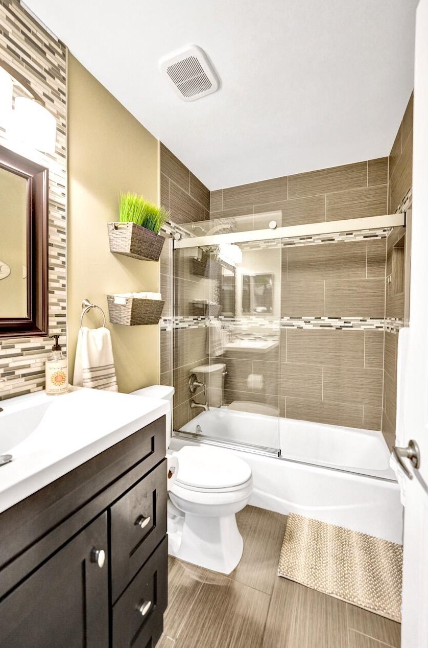 6074 Las Colinas Cir, Lake Worth FL 33463-6560 exterior