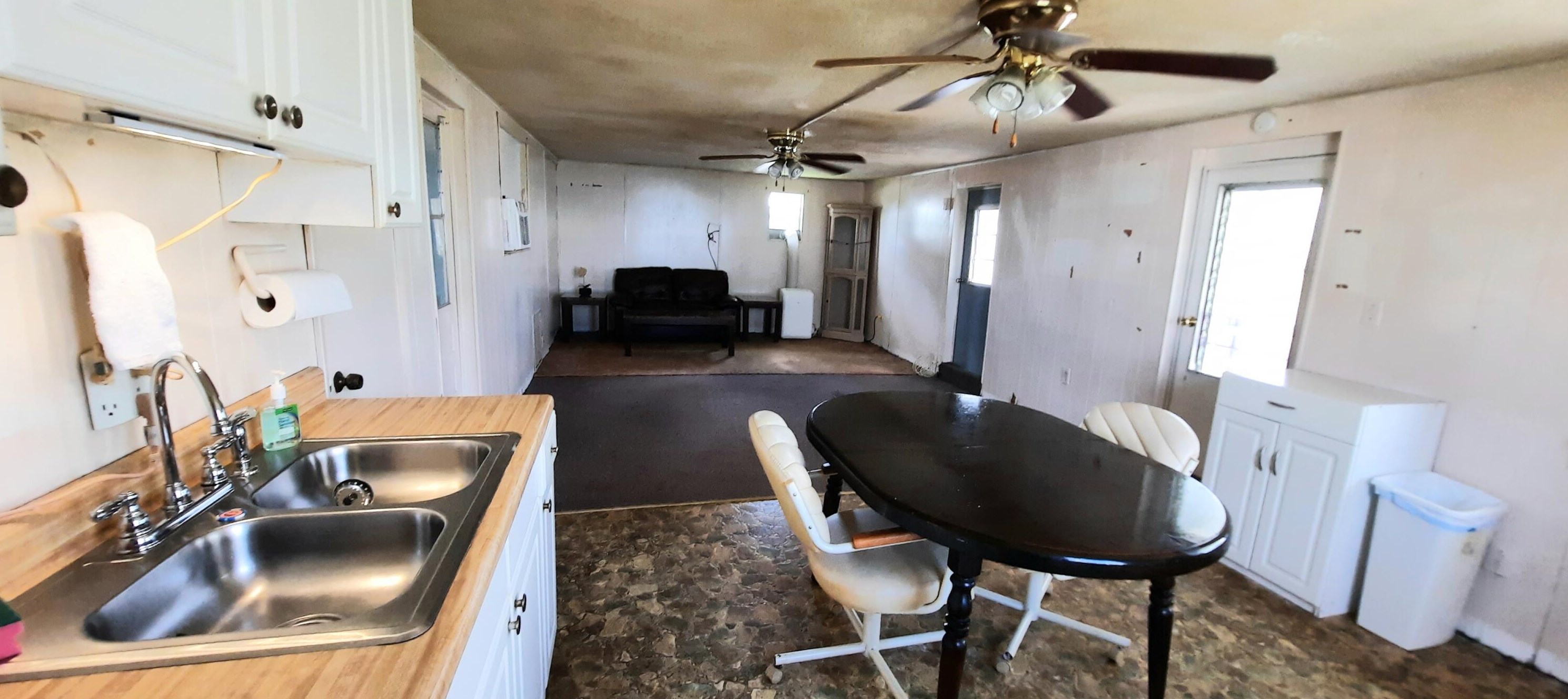1052 Lime St, Okeechobee FL  34974-0511 exterior