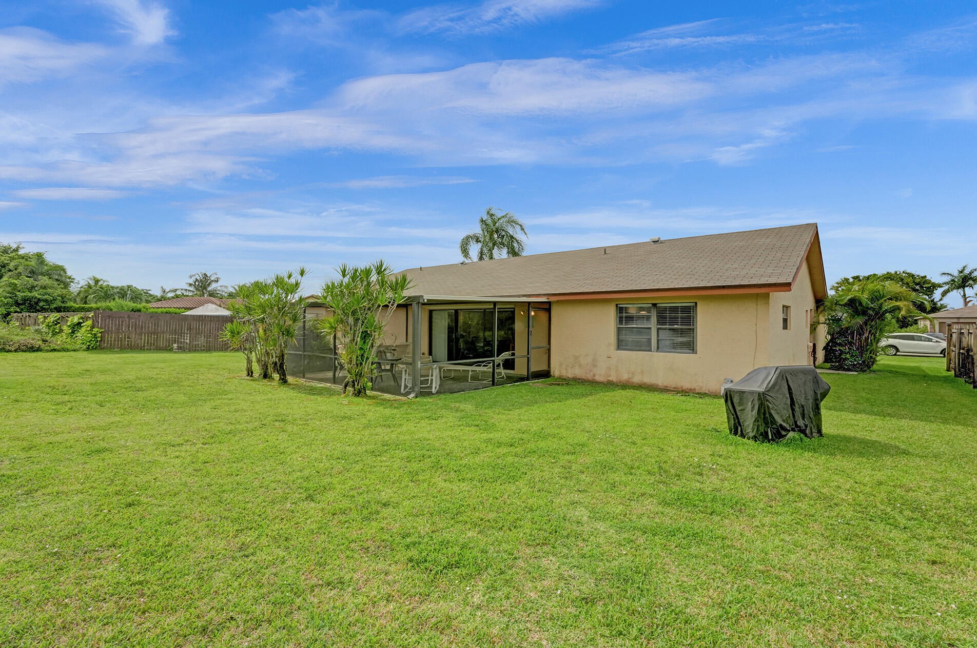 9722 Richmond Cir, Boca Raton FL  33434-2315 exterior