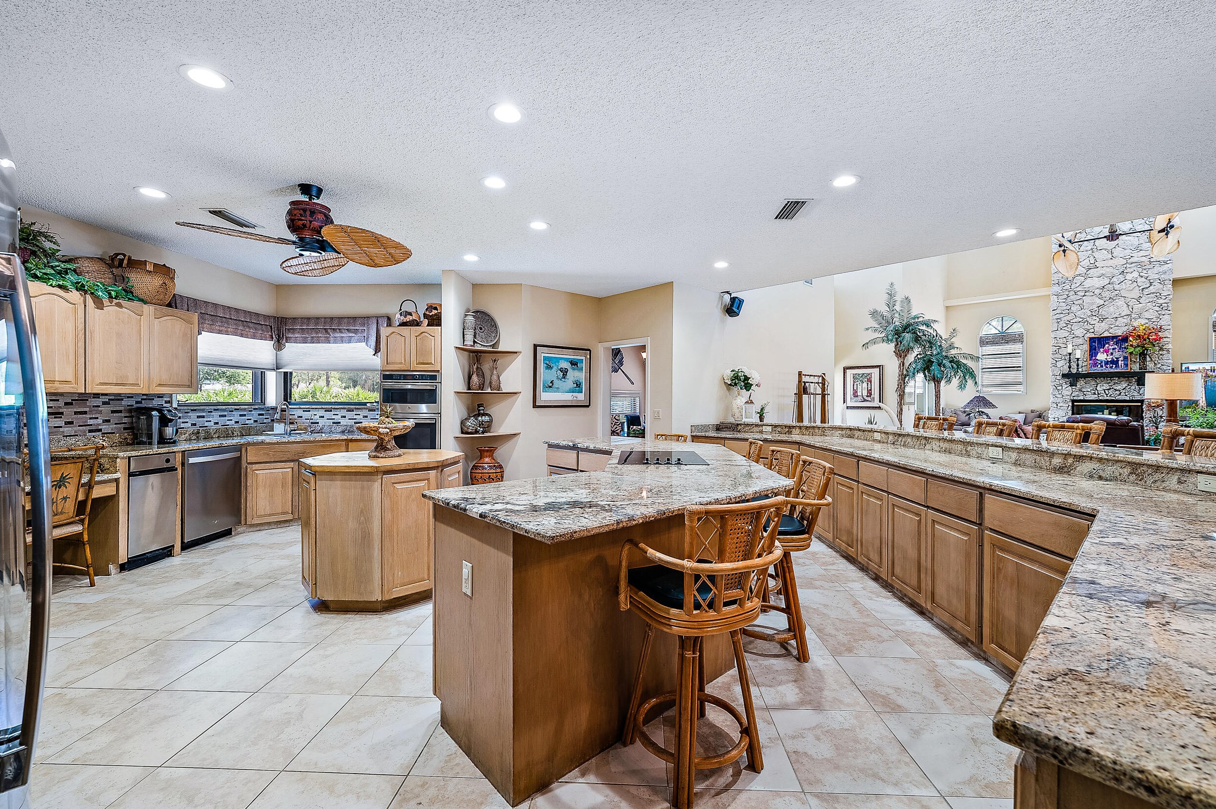 10250 Trailwood Cir, Jupiter FL 33478-4764 exterior