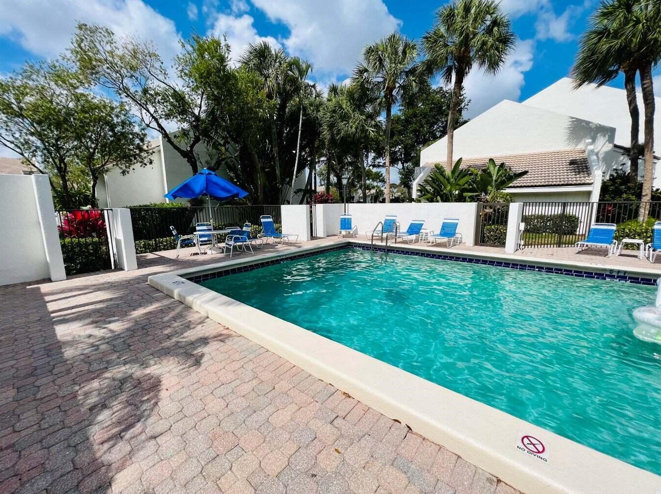 1202 Bridgewood Pl, Boca Raton FL 33434-4161 exterior