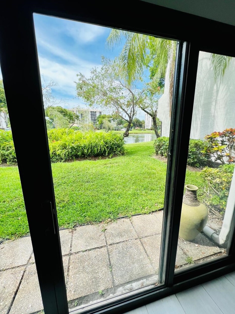 1202 Bridgewood Pl, Boca Raton FL 33434-4161 exterior