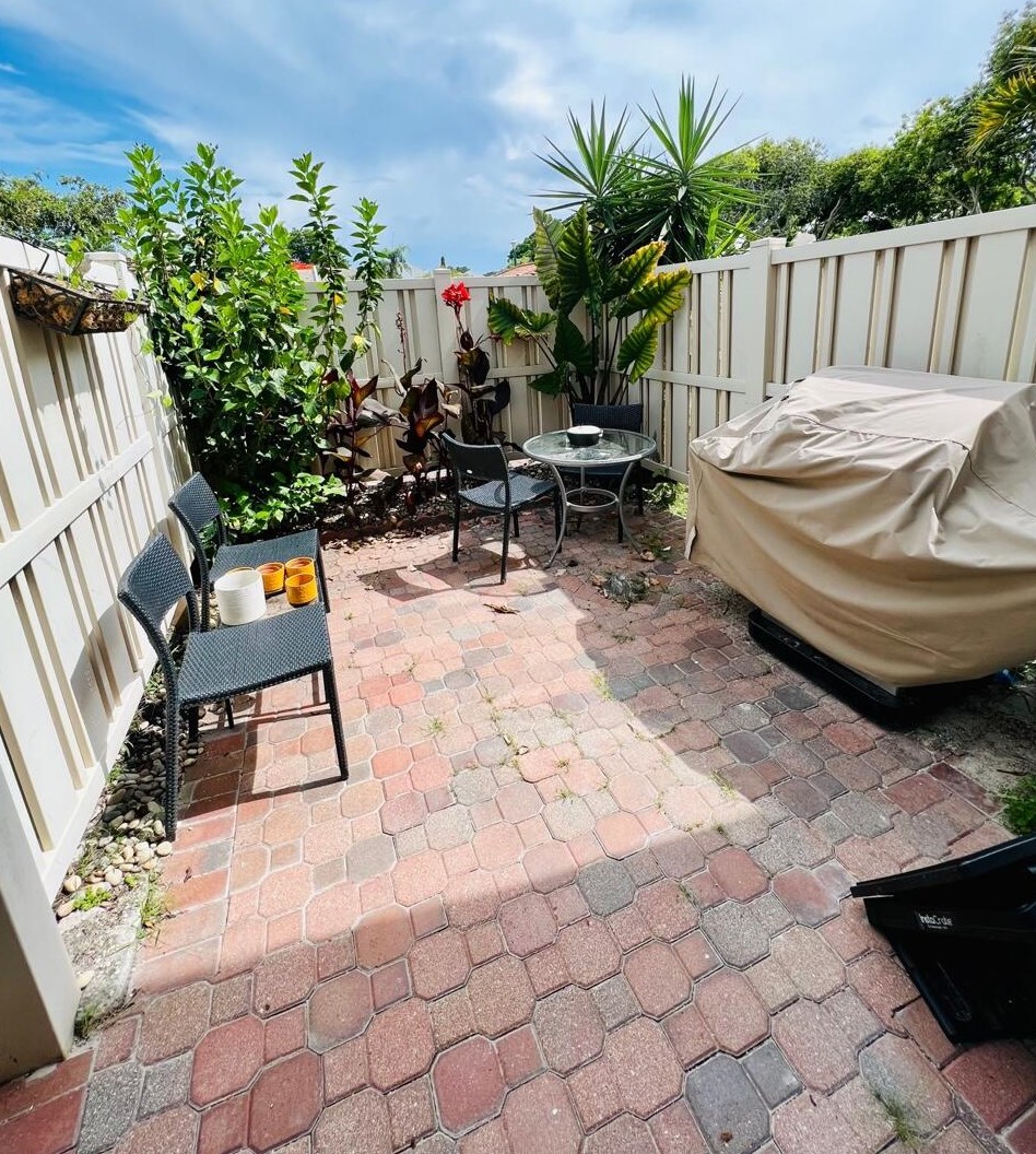 1202 Bridgewood Pl, Boca Raton FL 33434-4161 exterior