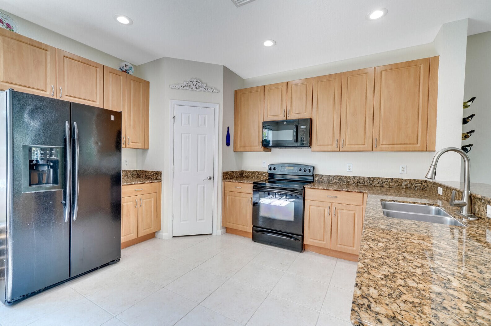 124 Cat Rock Ln, Jupiter FL  33458-2836 exterior